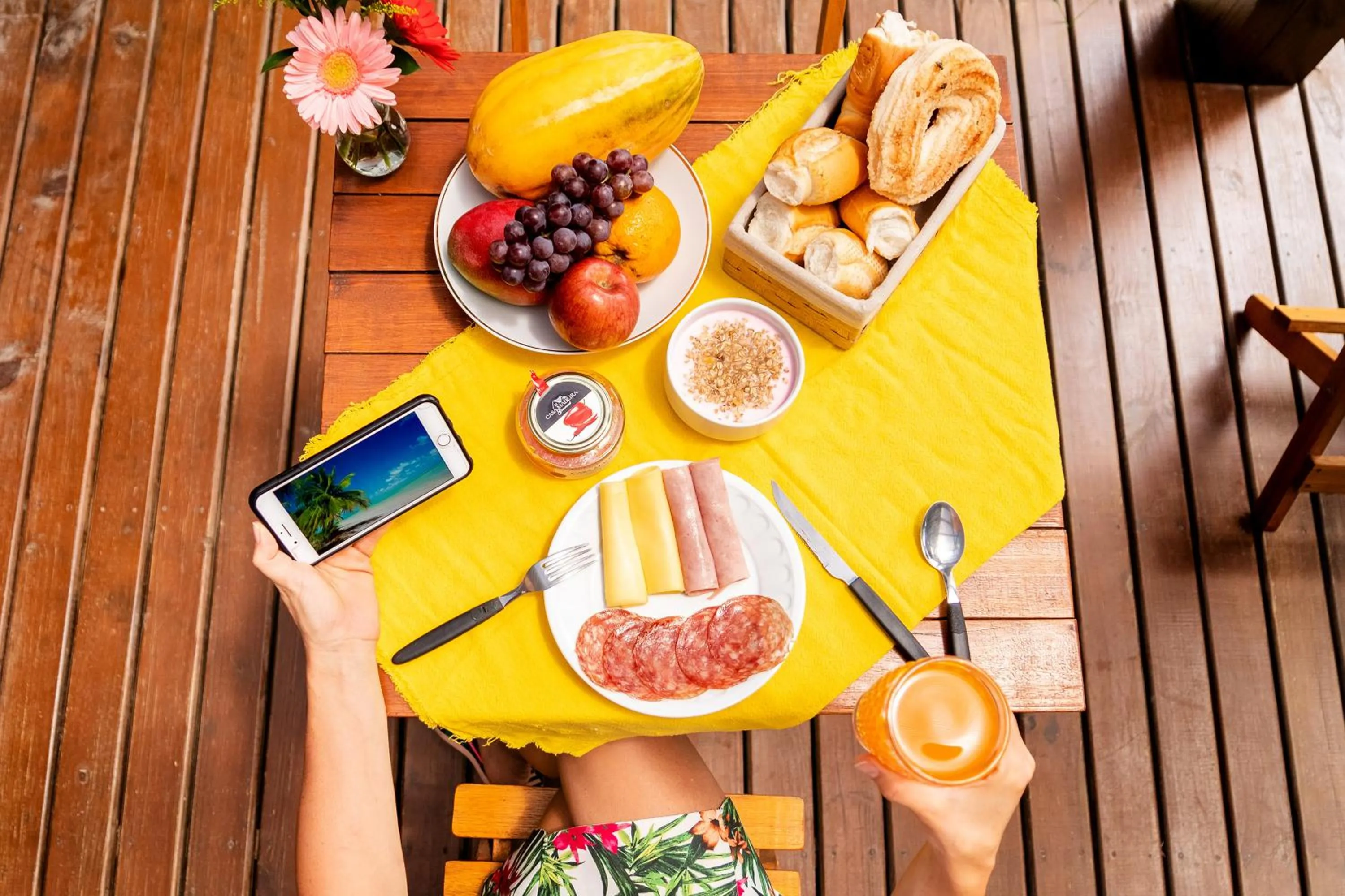 Communal kitchen in Pousada Container Eco Guarda