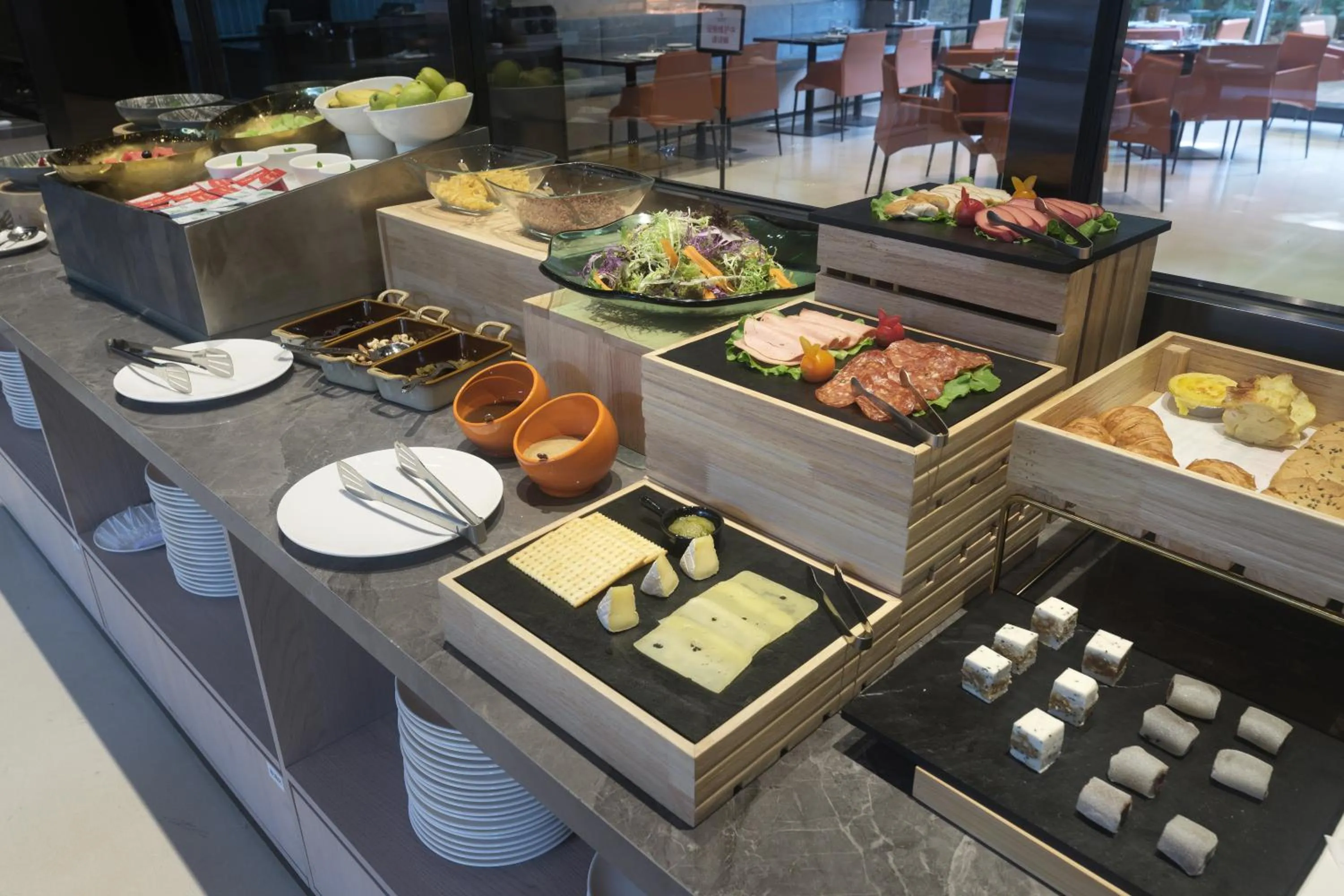 Breakfast in Shanghai T Plus Hotel Residence