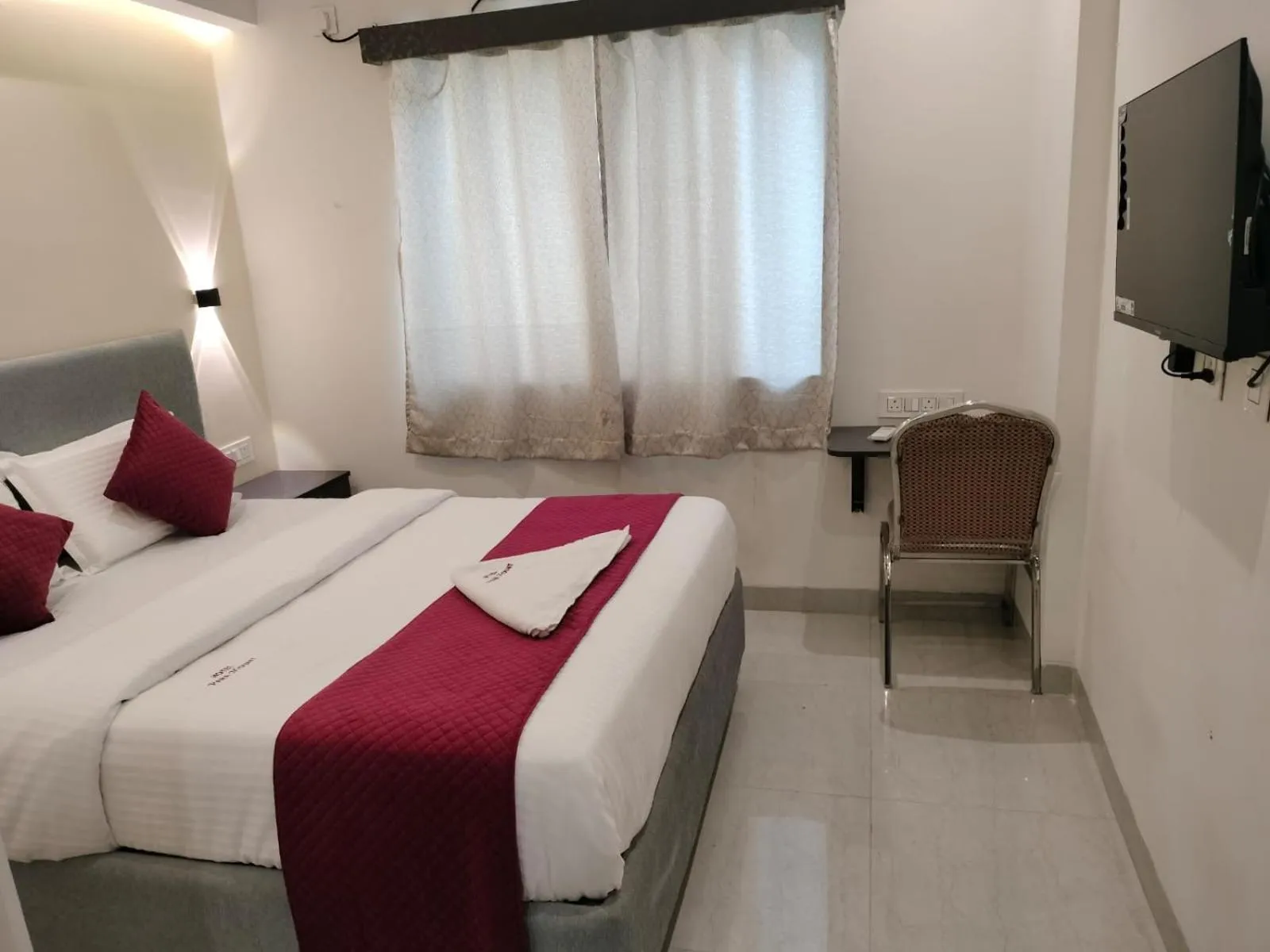 Bed in Hotel Paramount