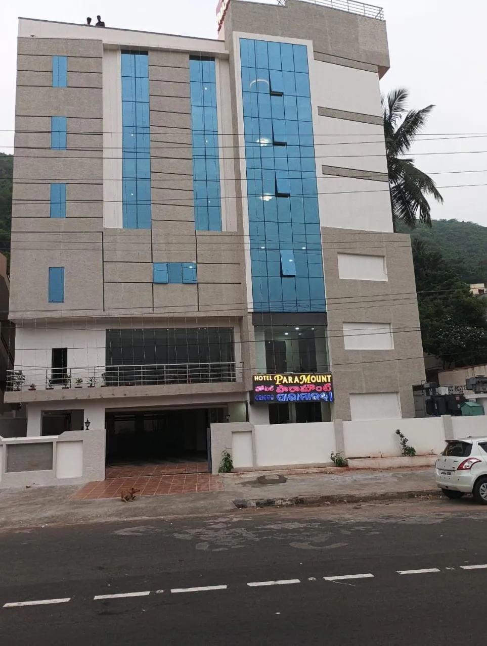 Property building in Hotel Paramount