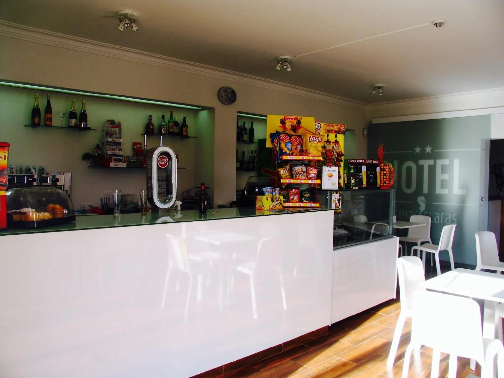 Lounge or bar in Hotel Areias Claras