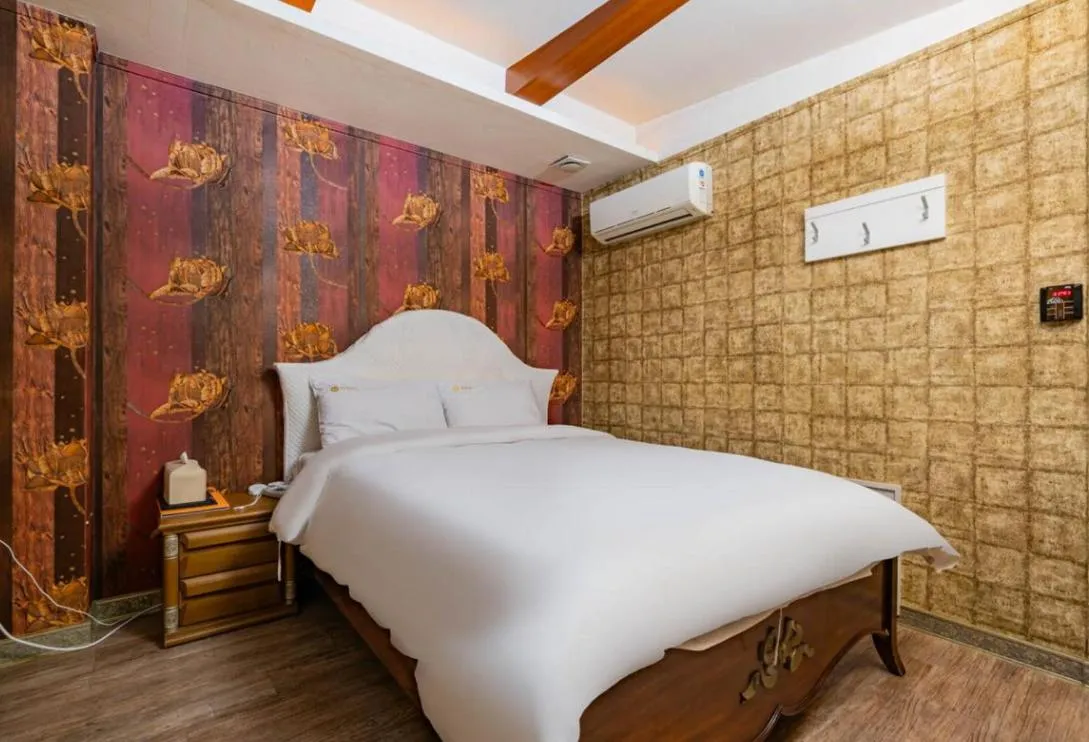 Bed in Andong hotel