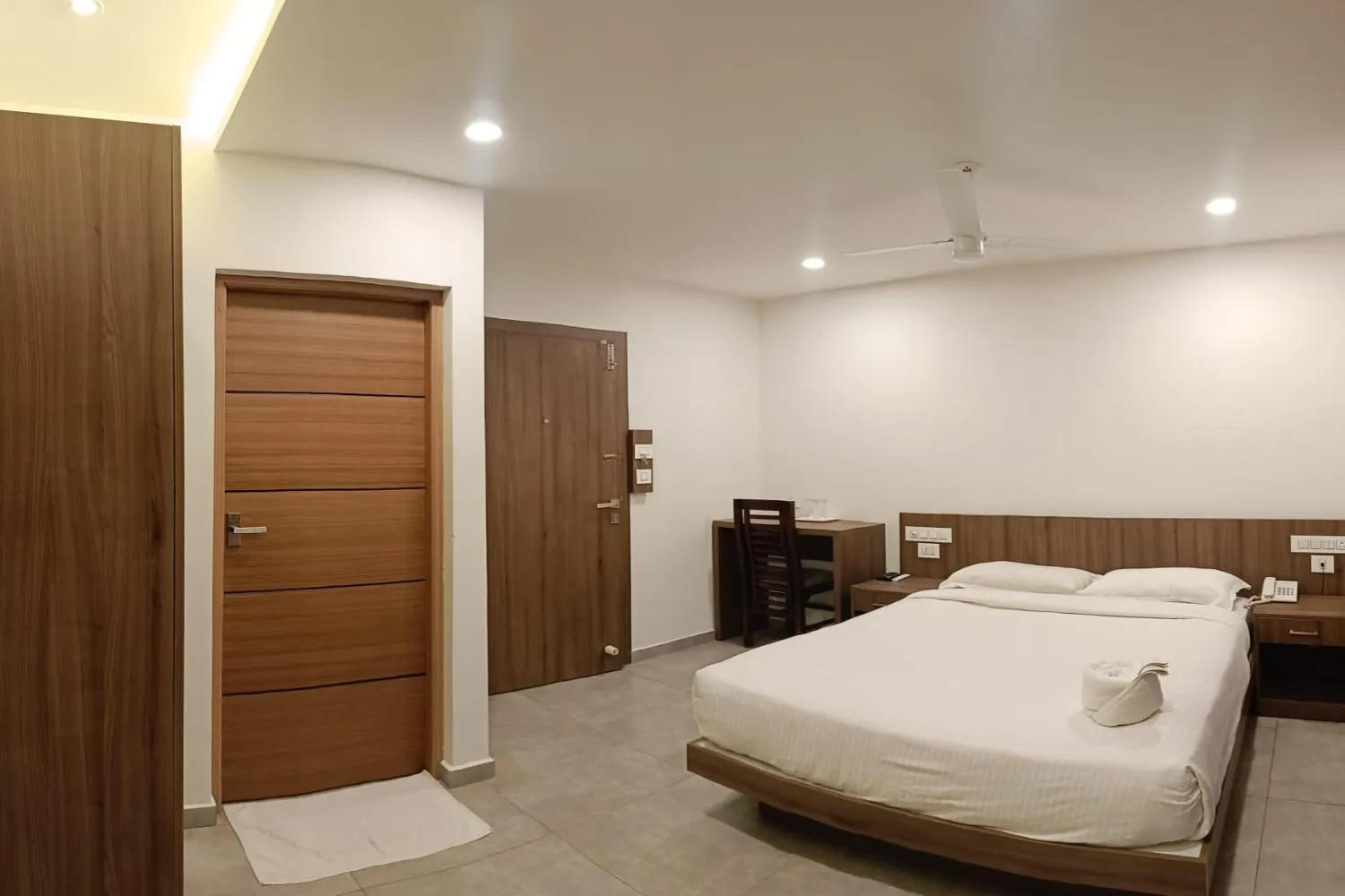 Bed in Green Tea Hotels