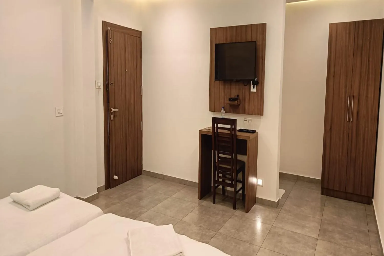 TV and multimedia, Bed in Green Tea Hotels