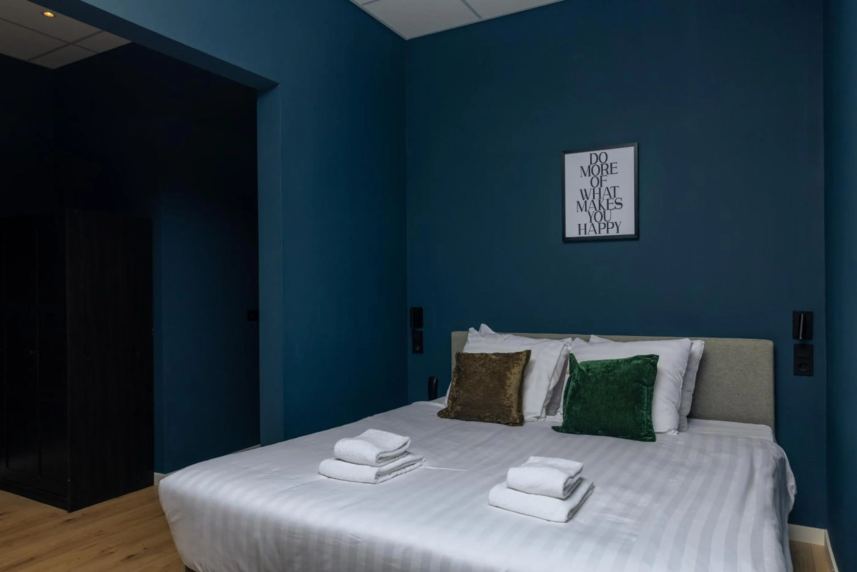 Photo of the whole room, Bed in Hotel Twenty-Three Amsterdam Airport