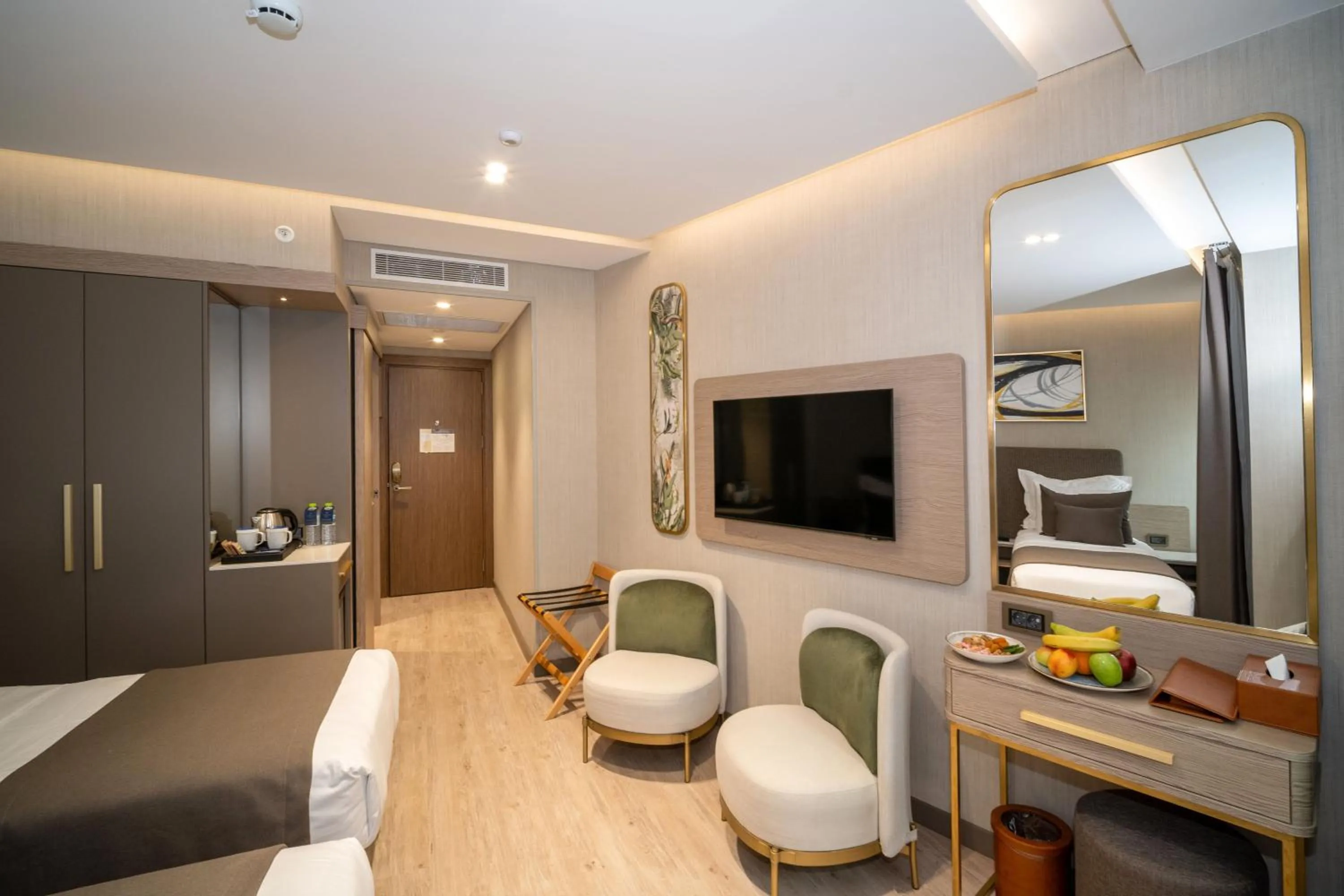 Bed in Rayelin Hotel Old Town