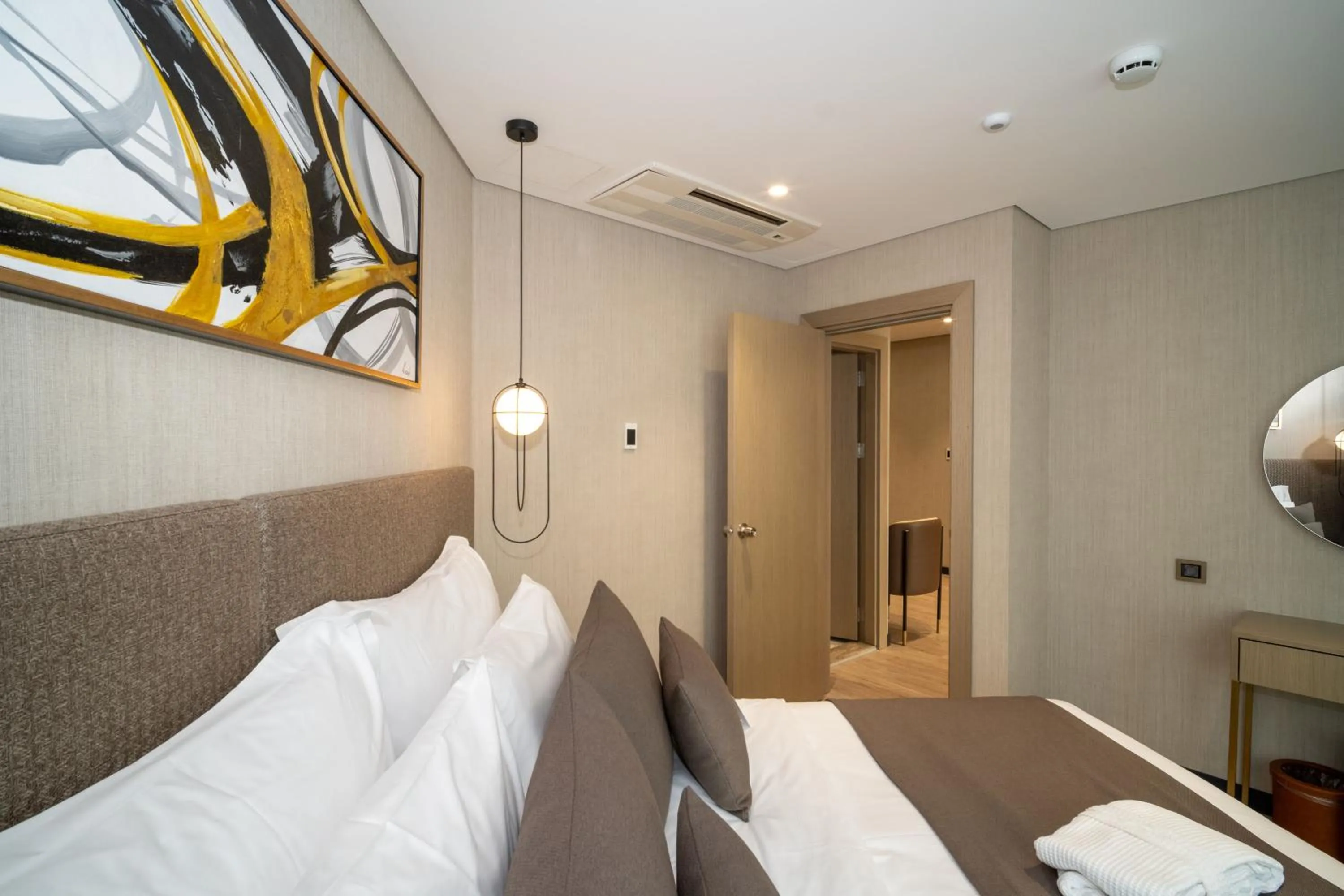 Bed in Rayelin Hotel Old Town