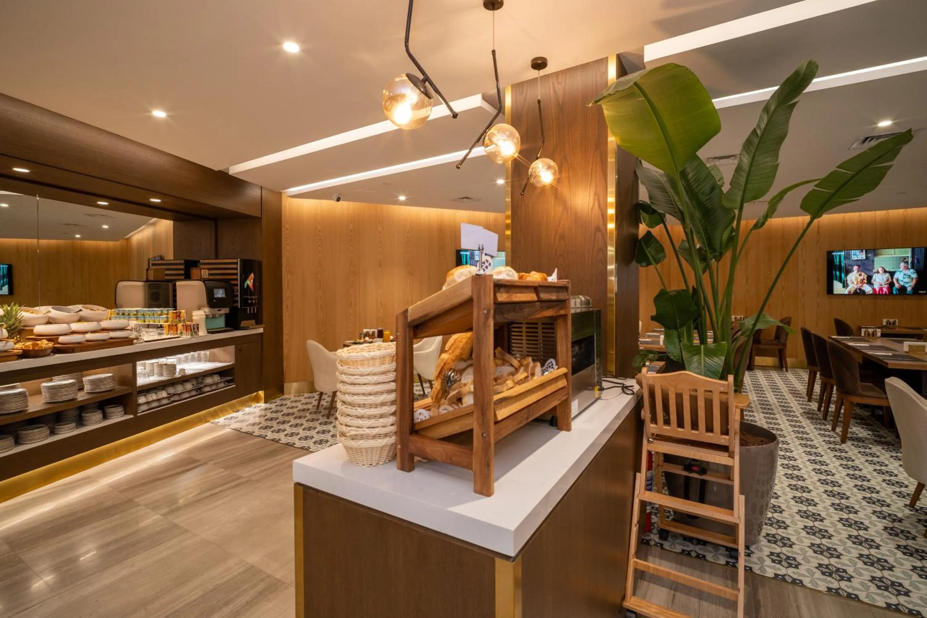 Rayelin Hotel Old Town