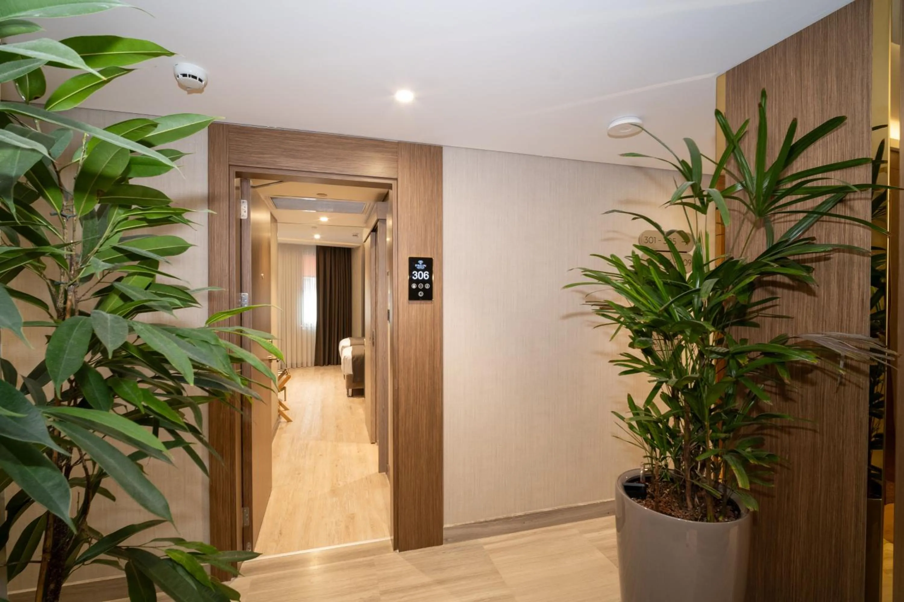 Rayelin Hotel Old Town