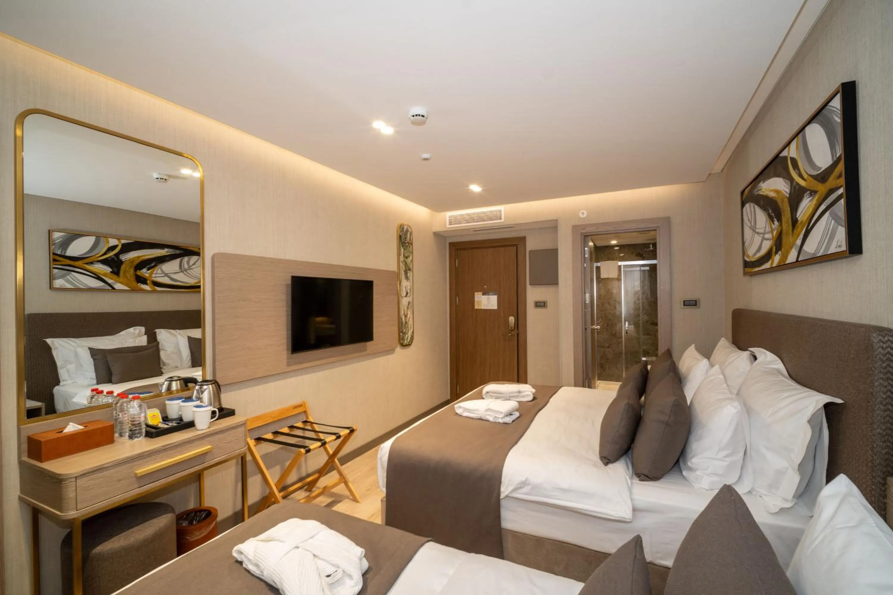 Bed in Rayelin Hotel Old Town