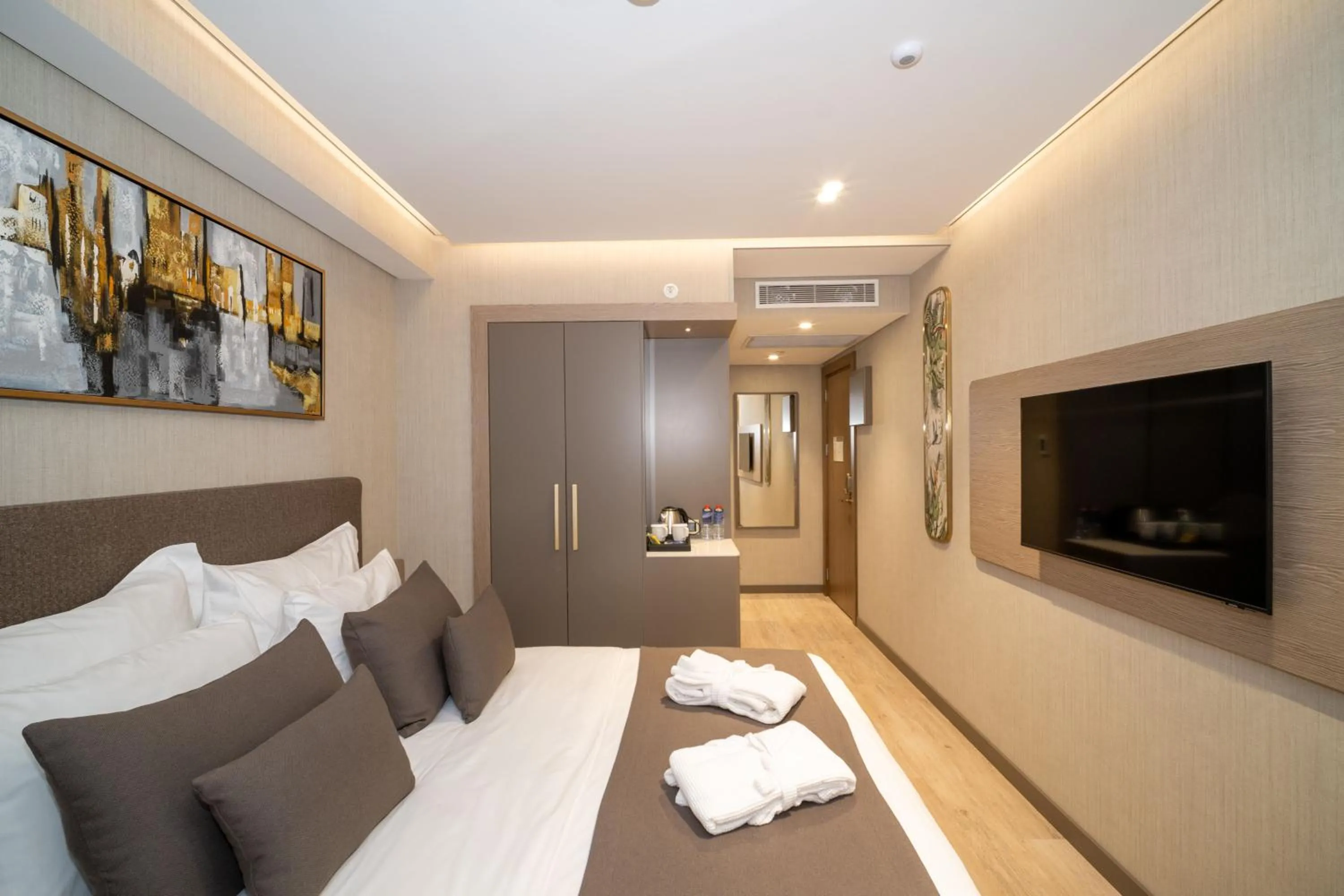 Bed in Rayelin Hotel Old Town