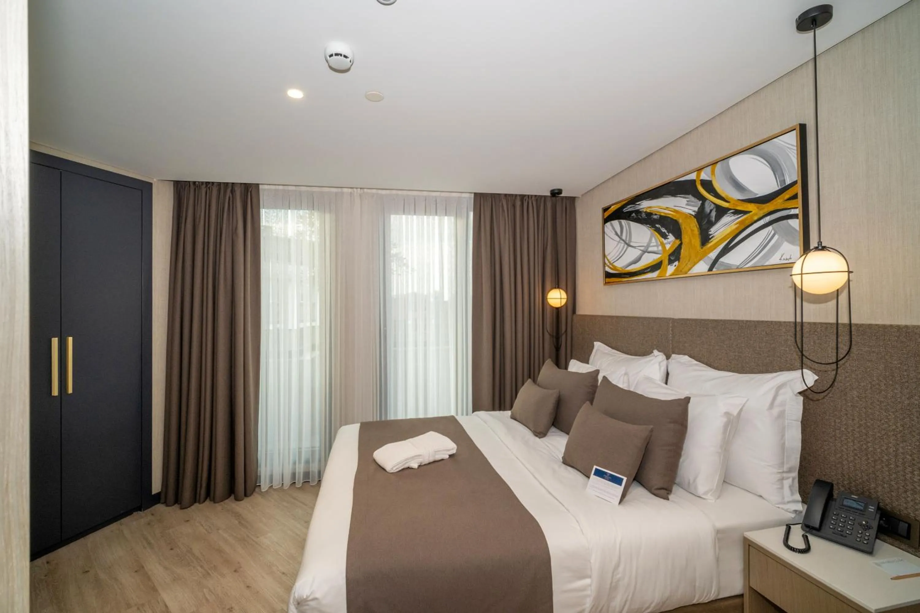 Bed in Rayelin Hotel Old Town