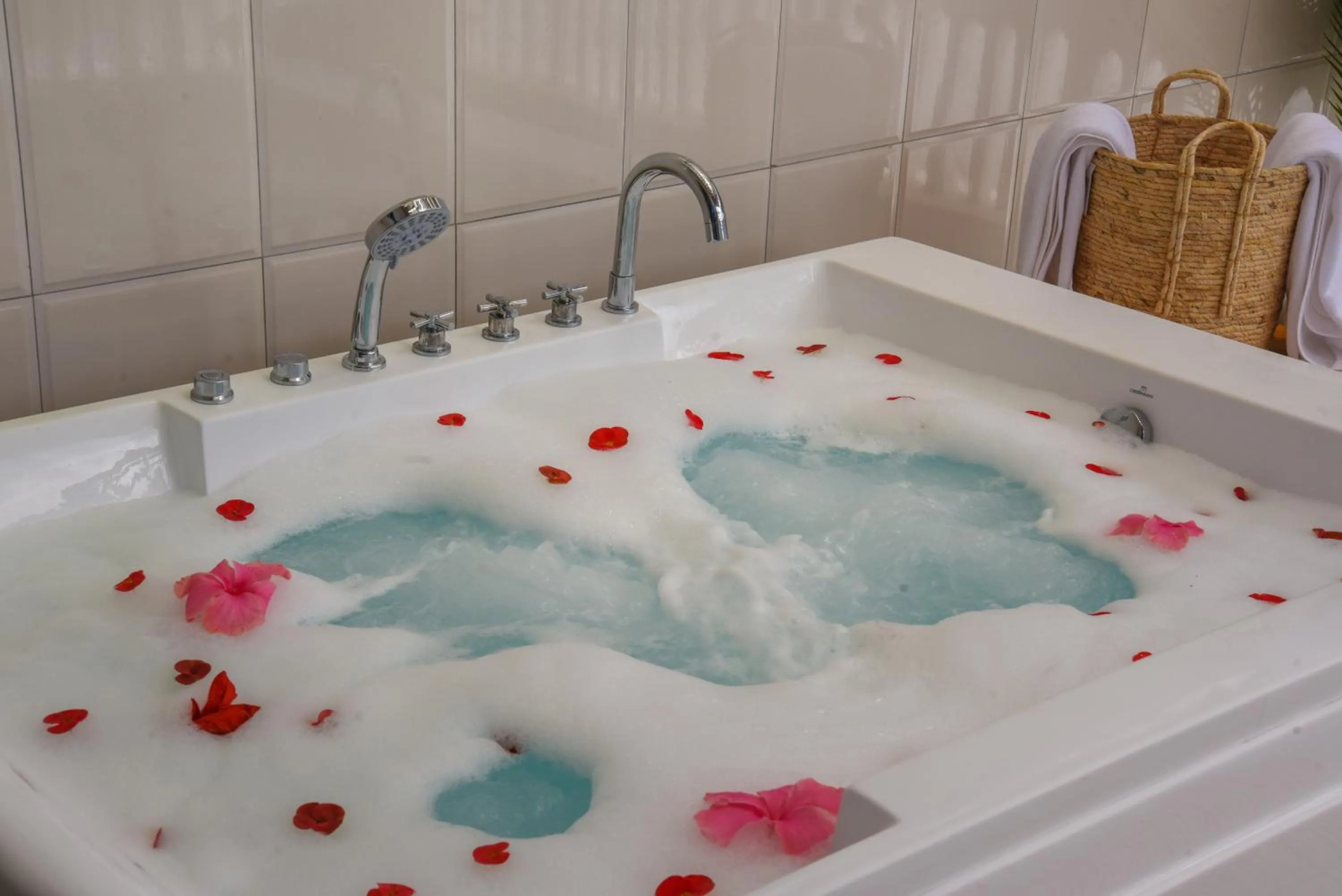 Bath in Zanzibar View Hotel