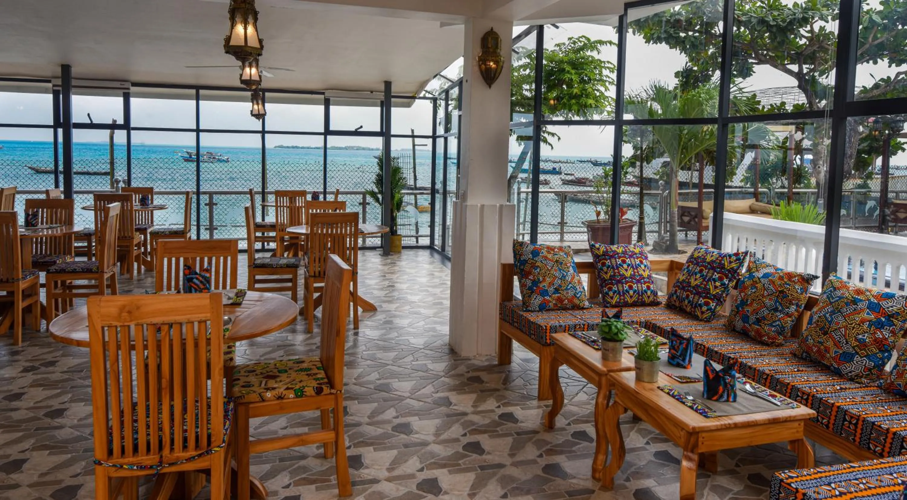 Restaurant/places to eat in Zanzibar View Hotel