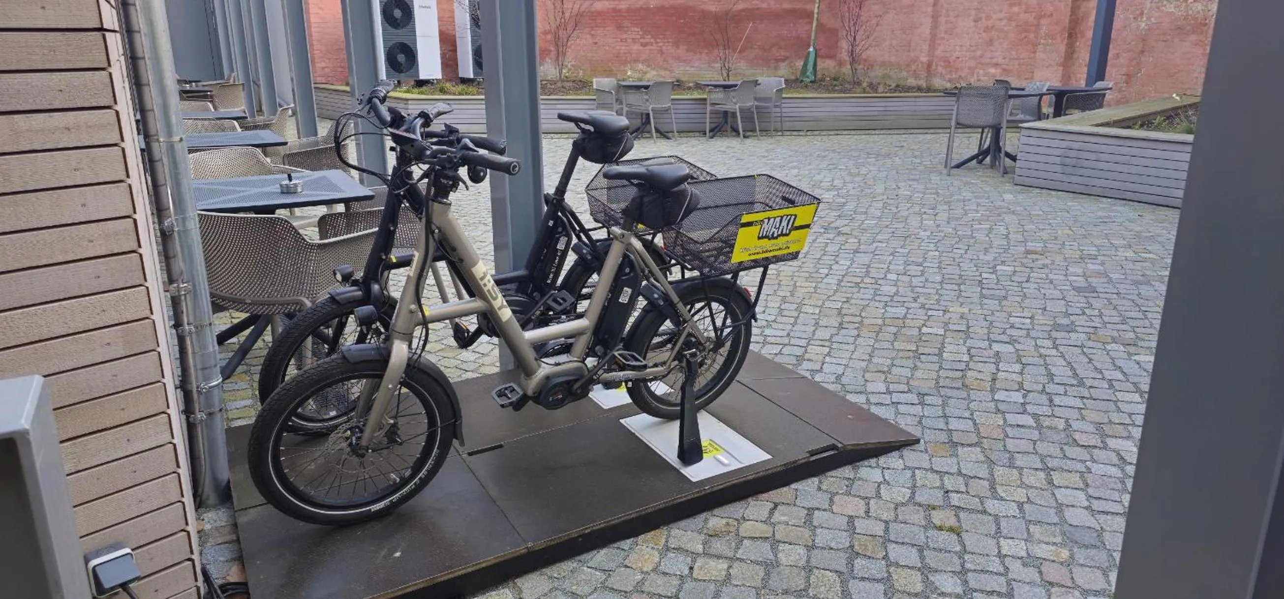 Cycling in Das Kittchen