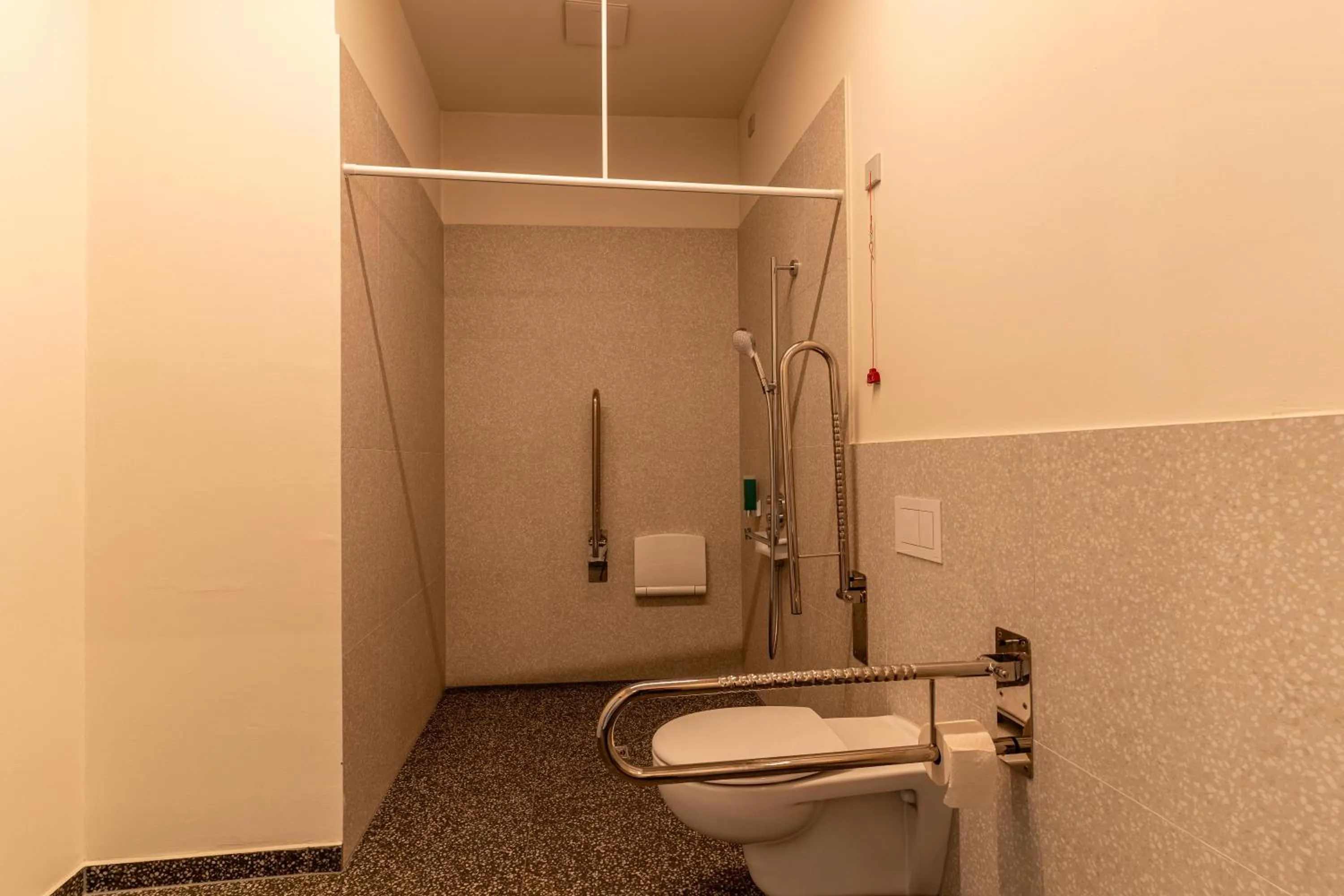 Shower in Das Kittchen