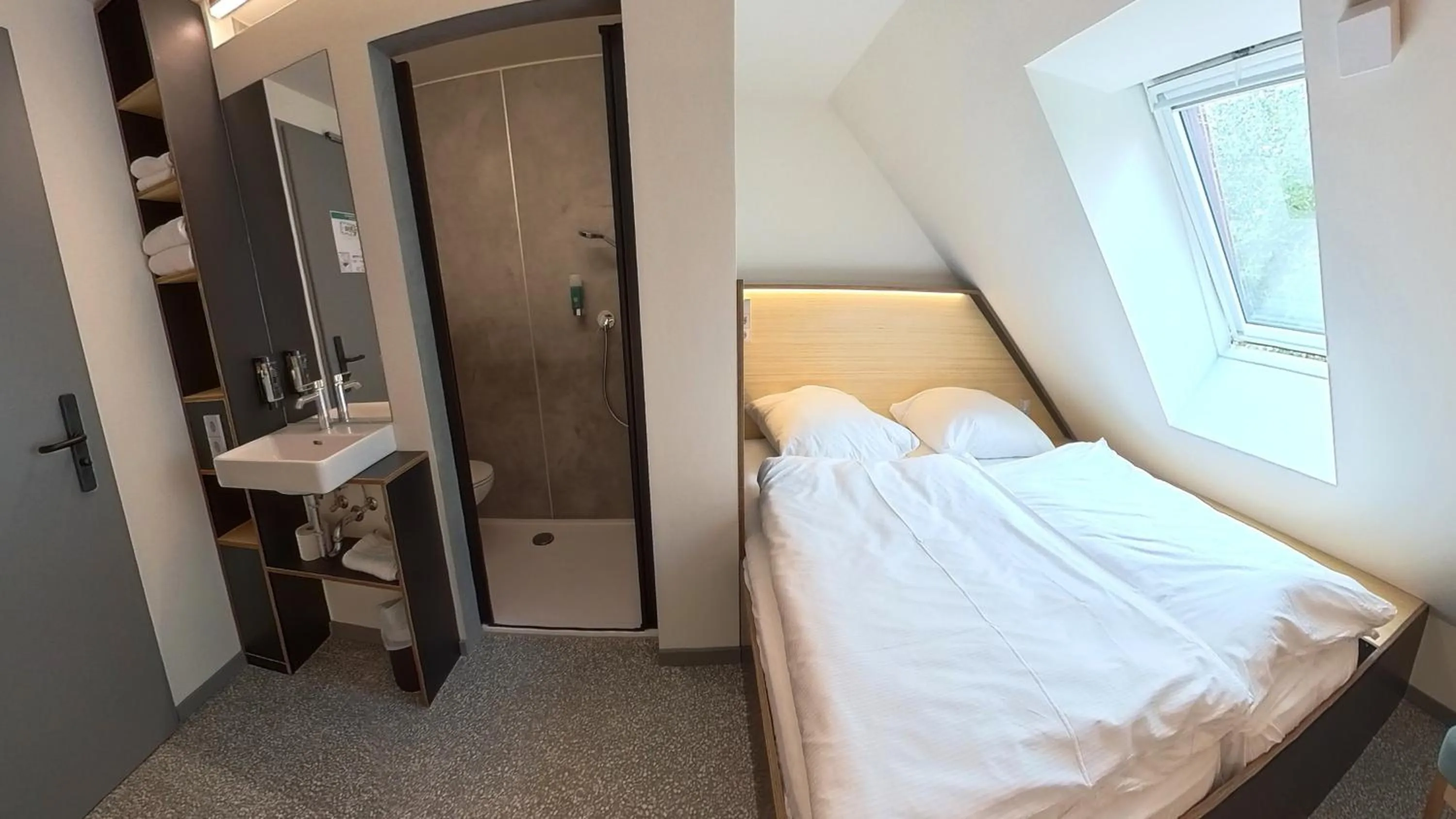 Photo of the whole room, Bed in Das Kittchen