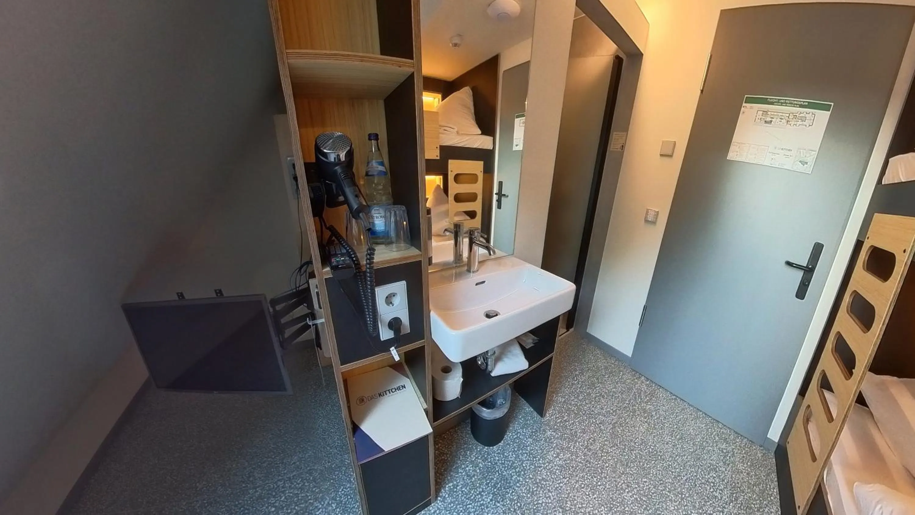 Photo of the whole room in Das Kittchen