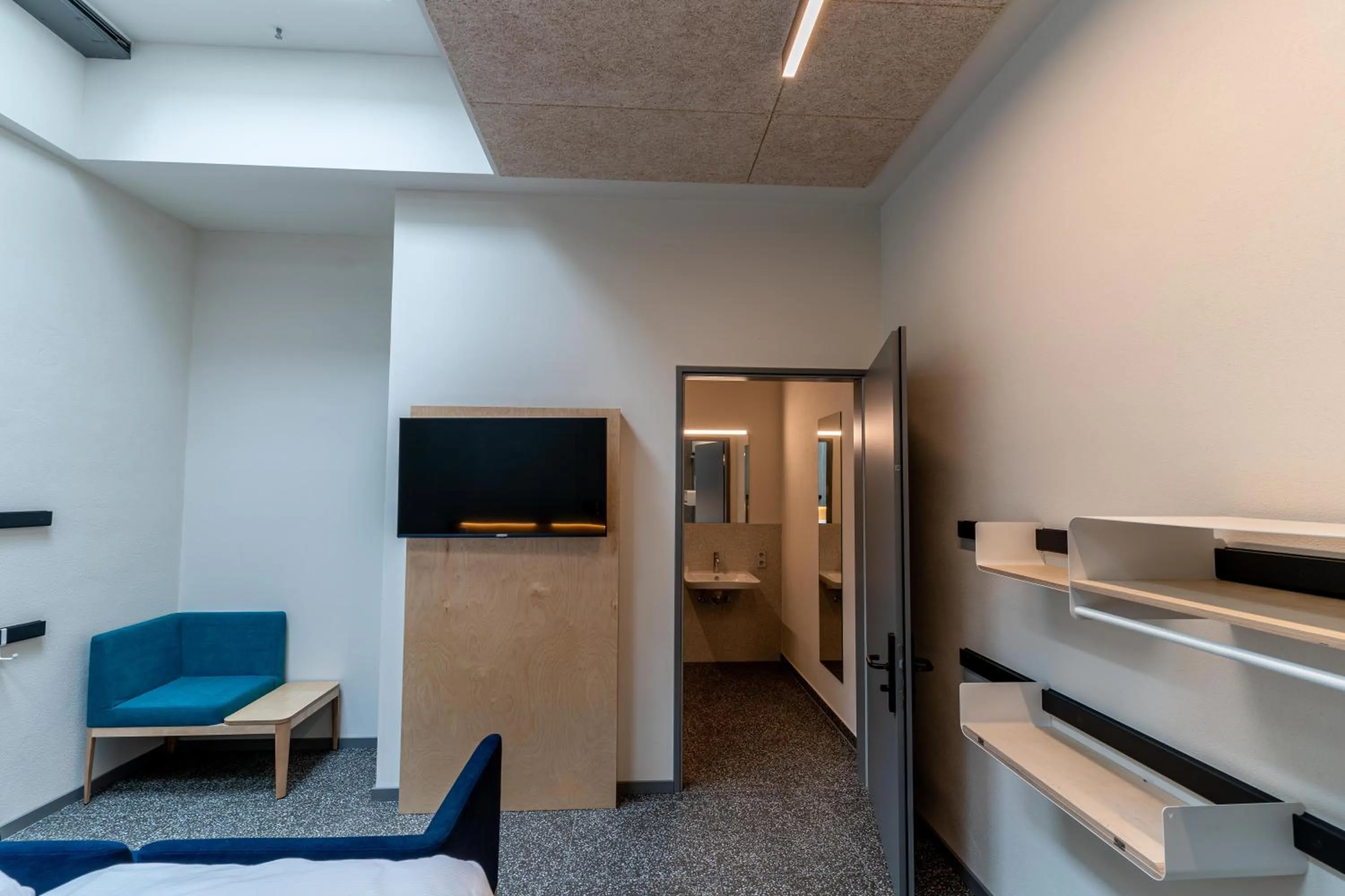 TV and multimedia, Bed in Das Kittchen