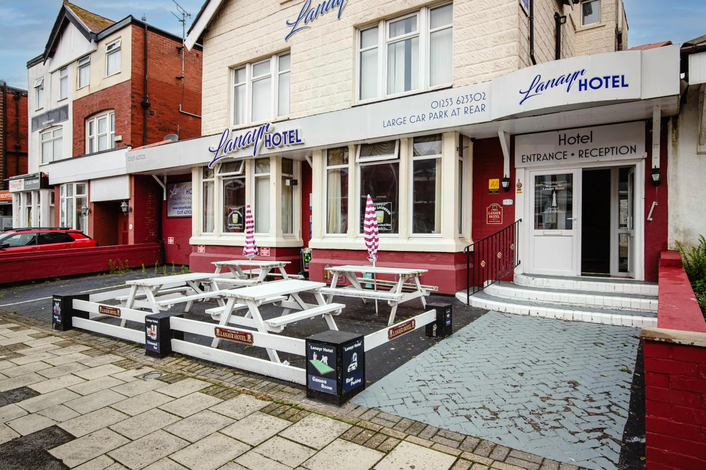 Property building in Lanayr Hotel