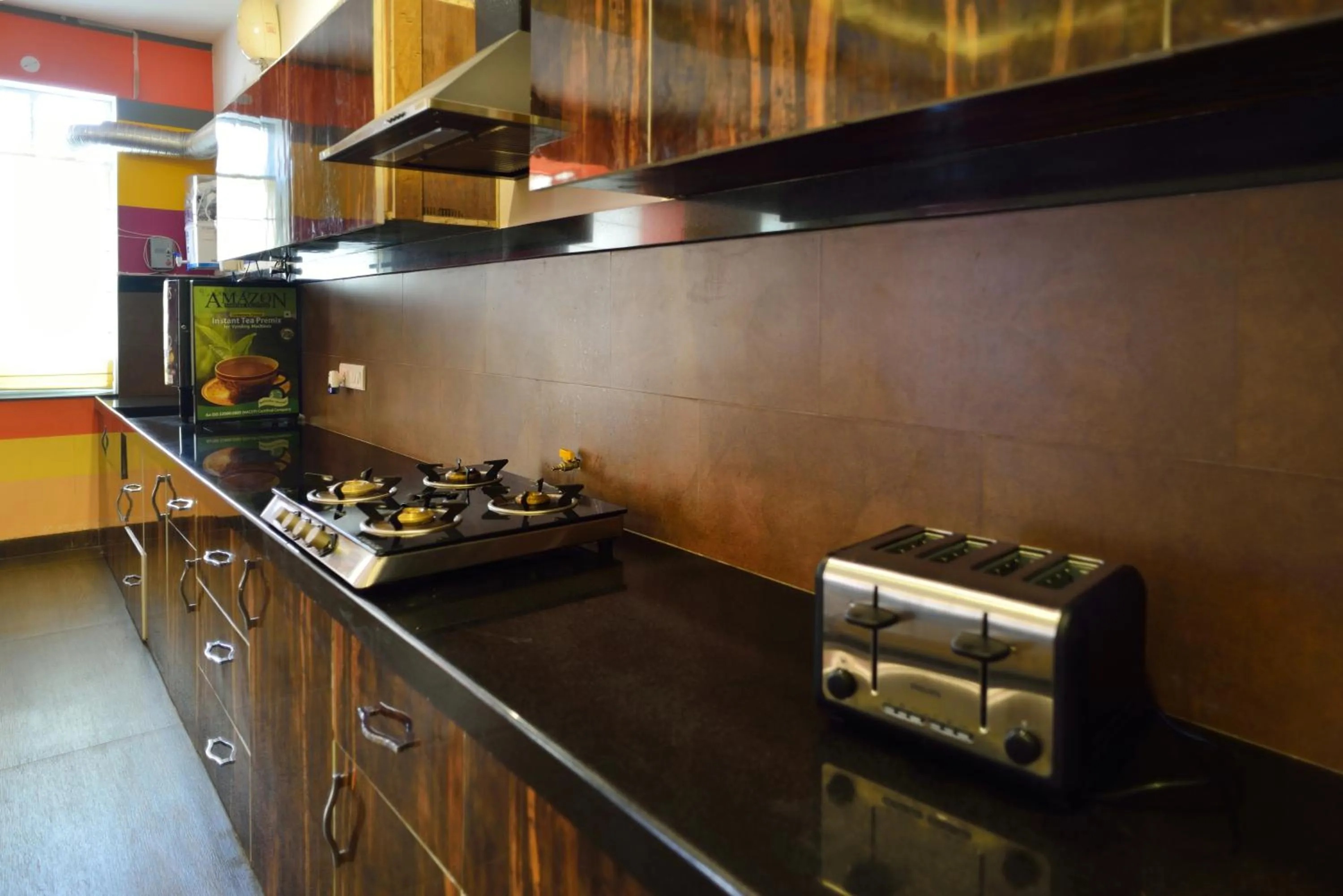 Communal kitchen in Zostel Jaipur