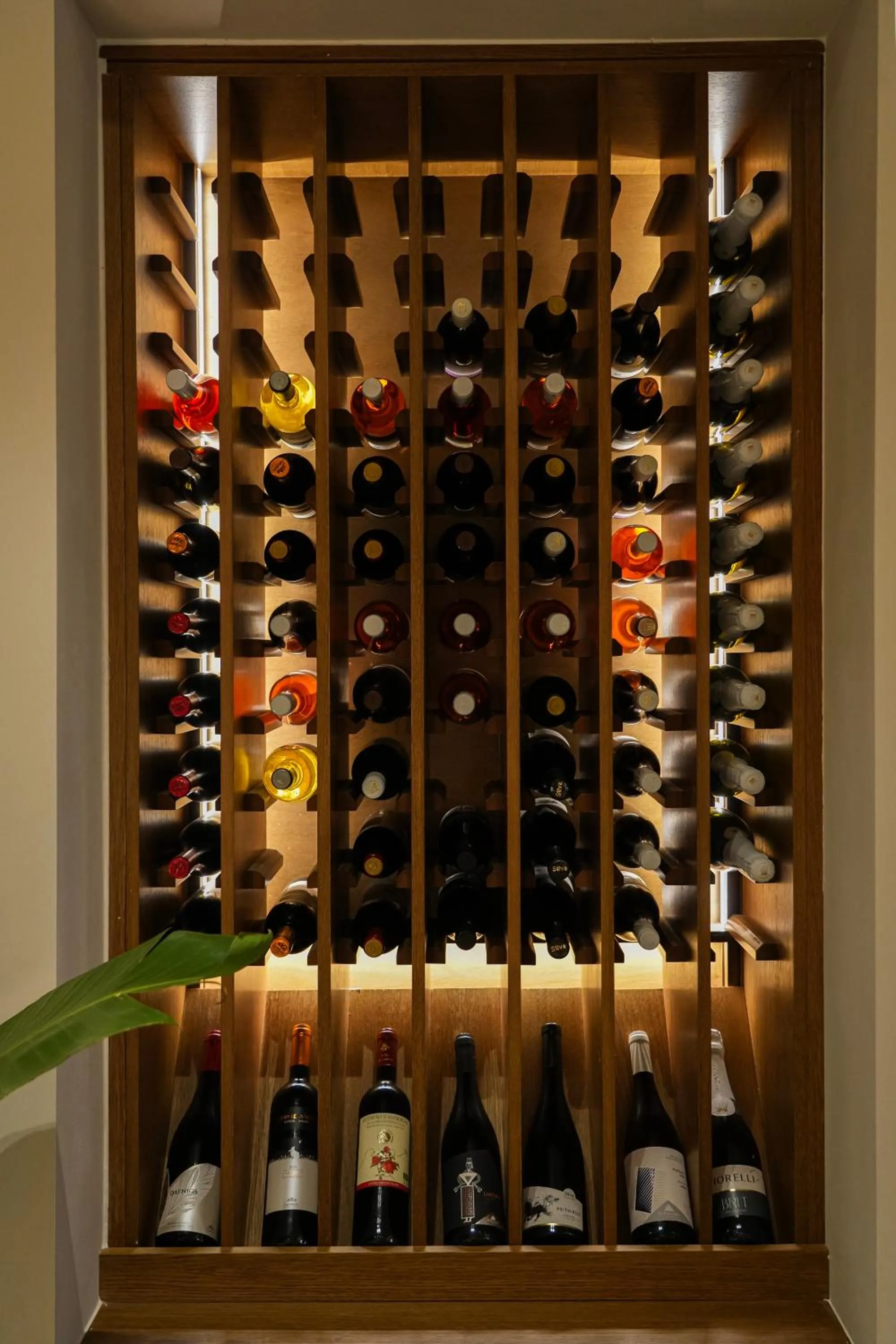 Restaurant/places to eat in Centro Vero Suites by Omilos Hotels