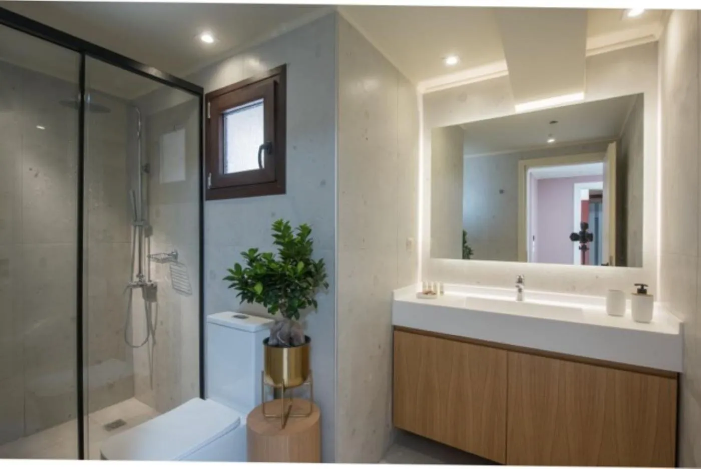 Shower in Centro Vero Suites by Omilos Hotels