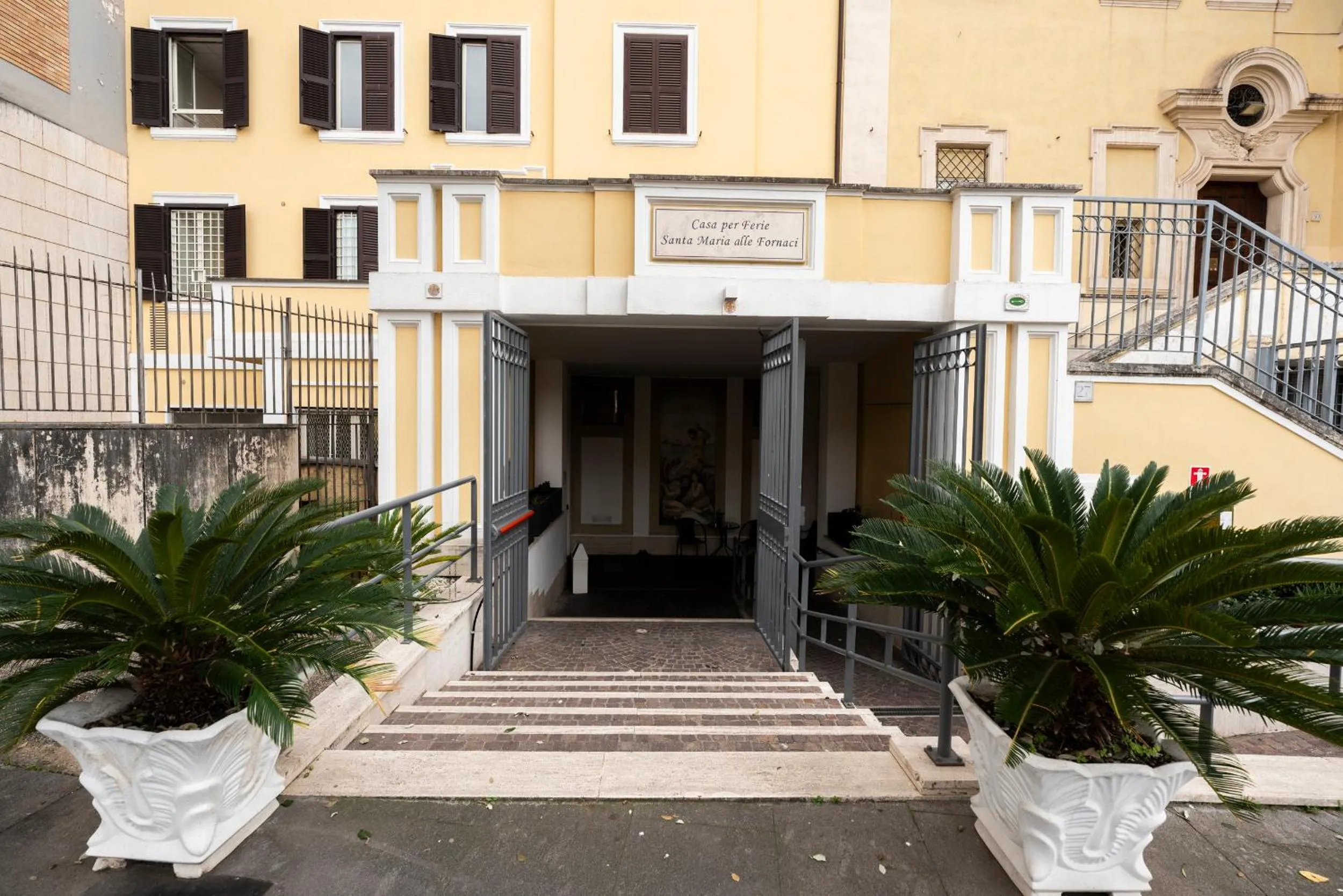 Facade/entrance in Casa per Ferie Santa Maria alle Fornaci