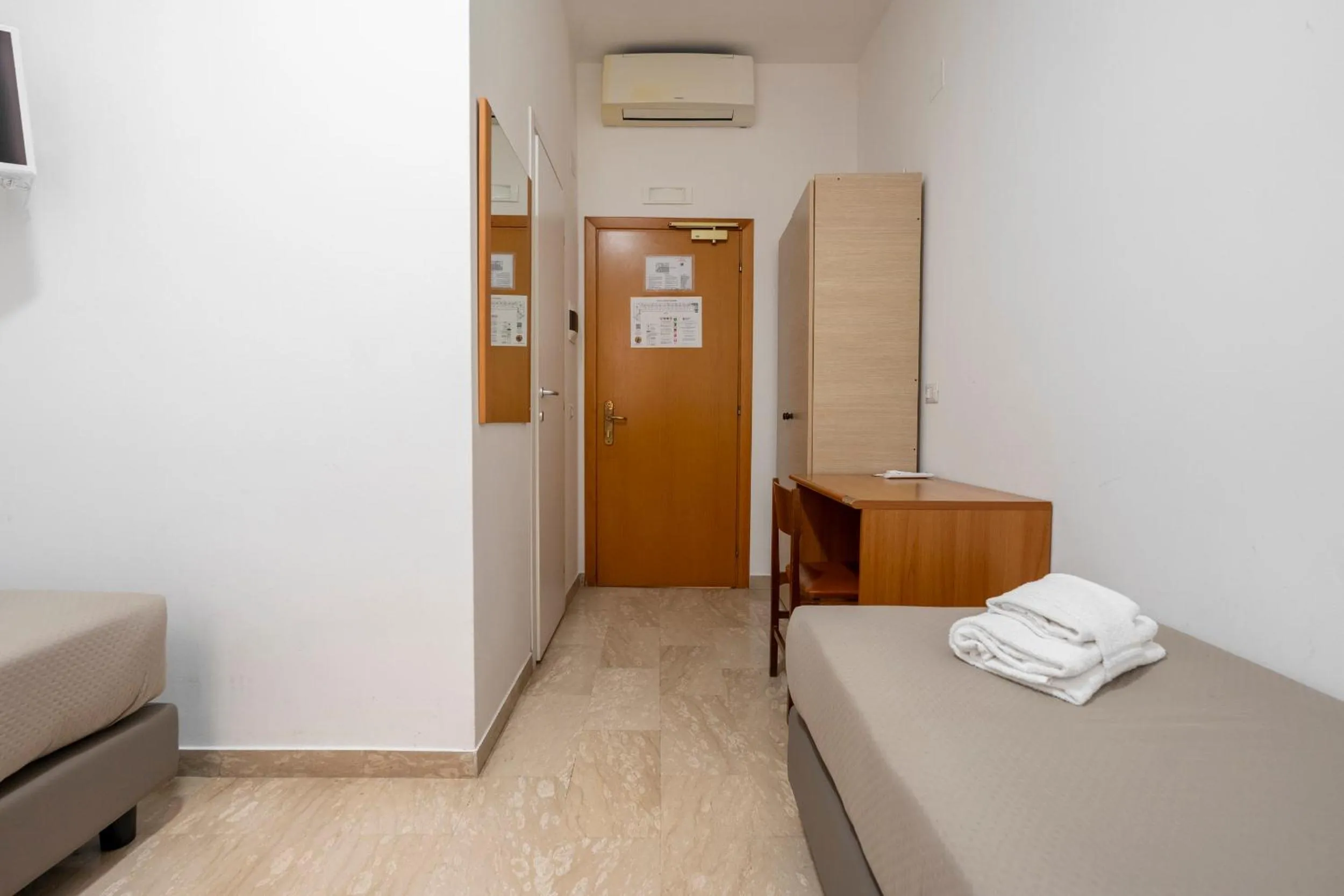 Photo of the whole room, Bed in Casa per Ferie Santa Maria alle Fornaci