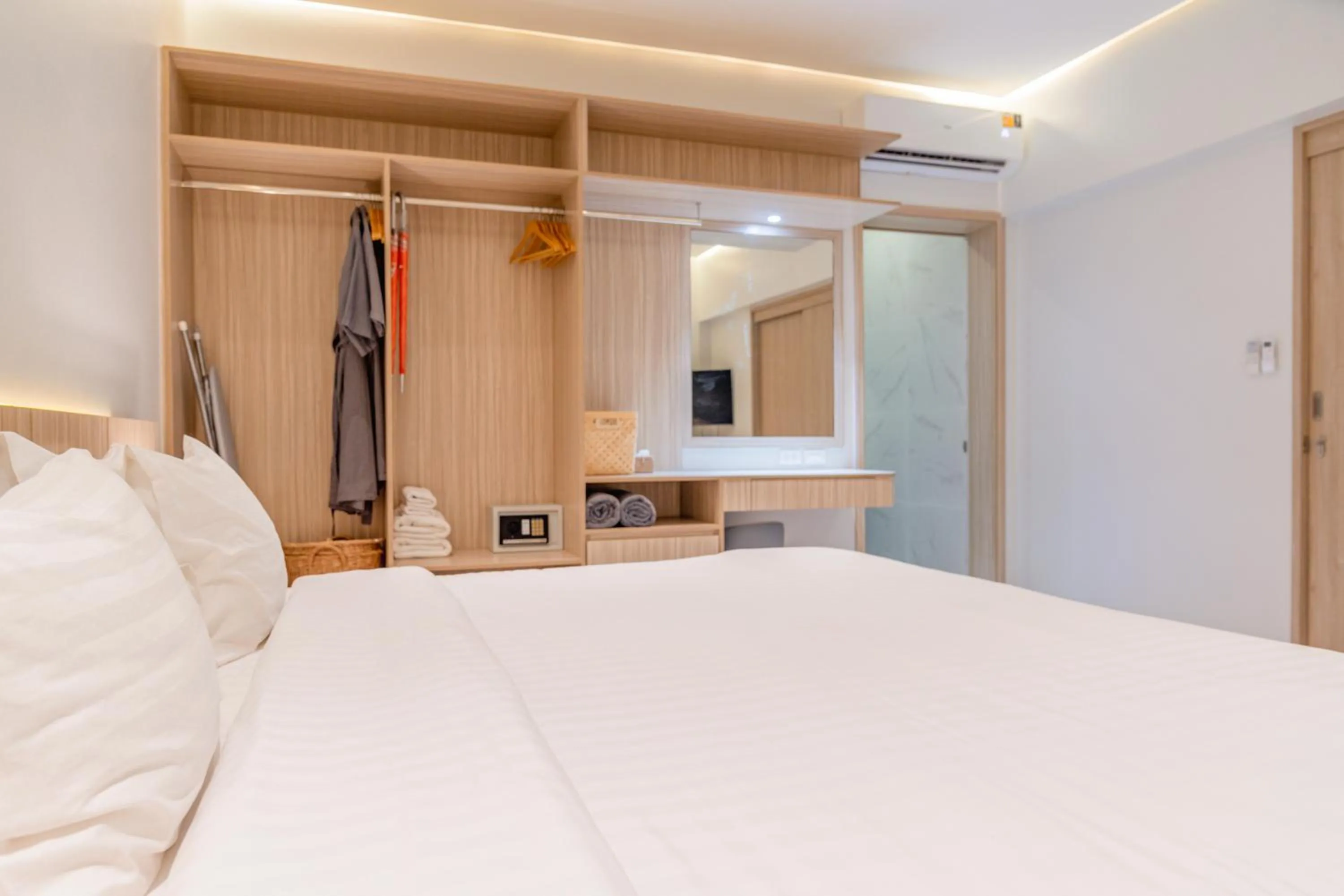 Bed in Replay Pool Villa