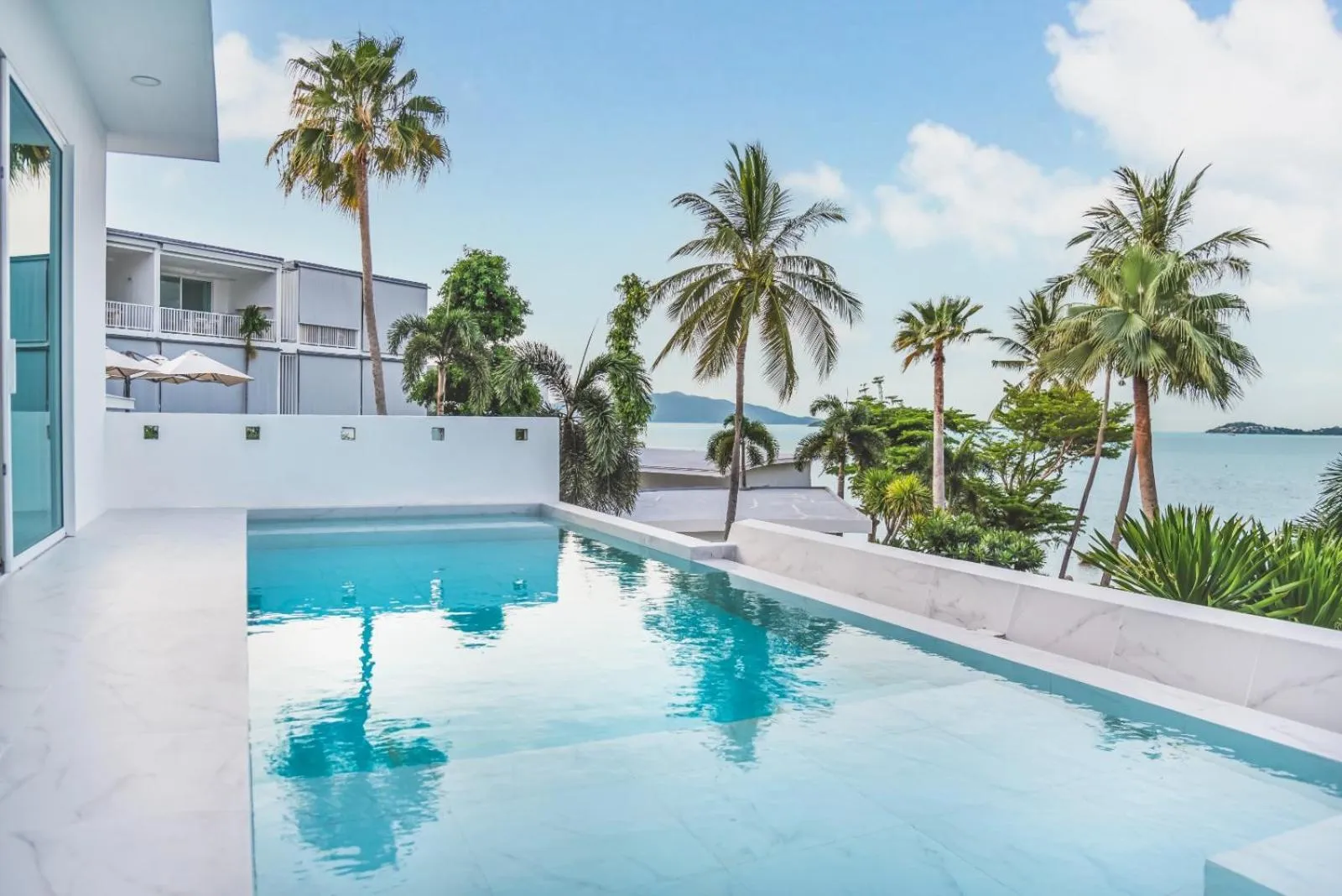 Swimming pool in Replay Pool Villa