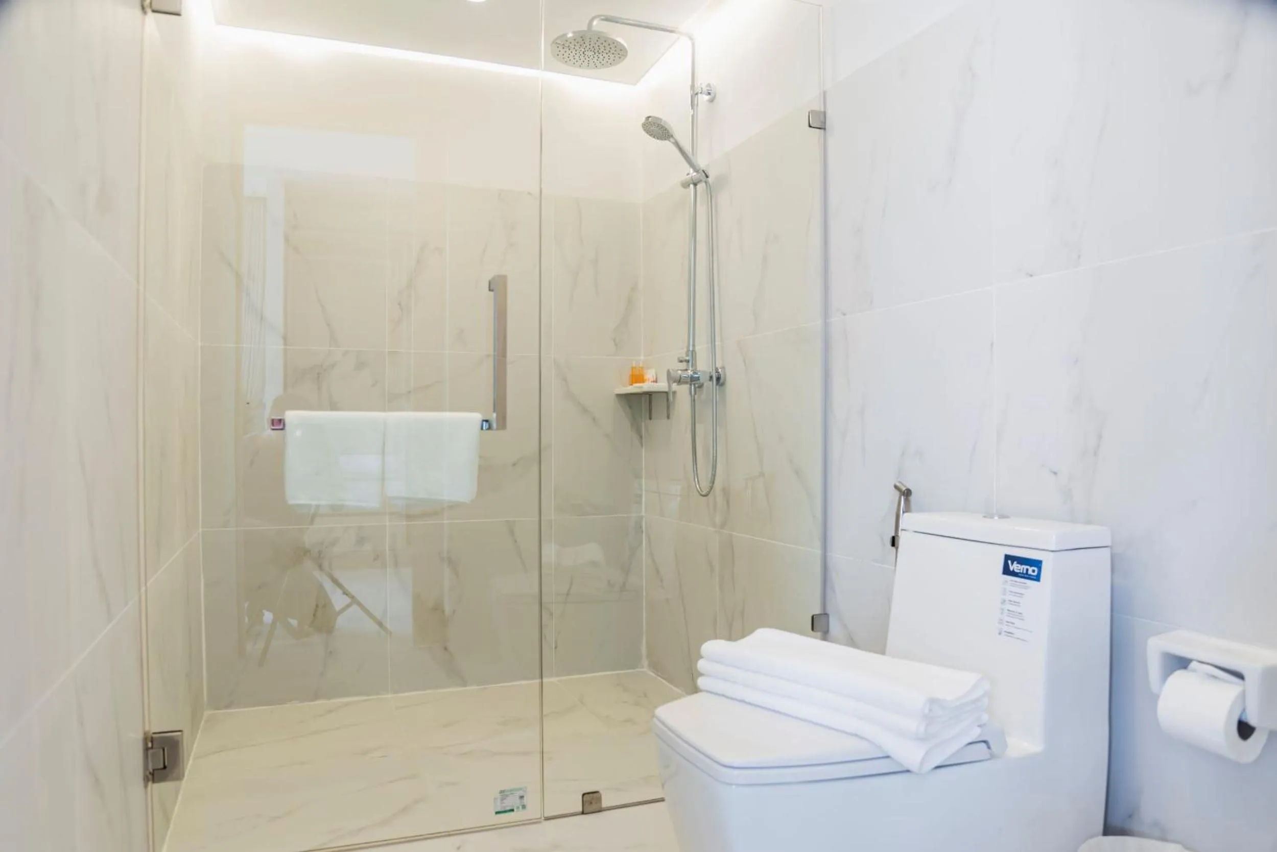 Shower in Replay Pool Villa