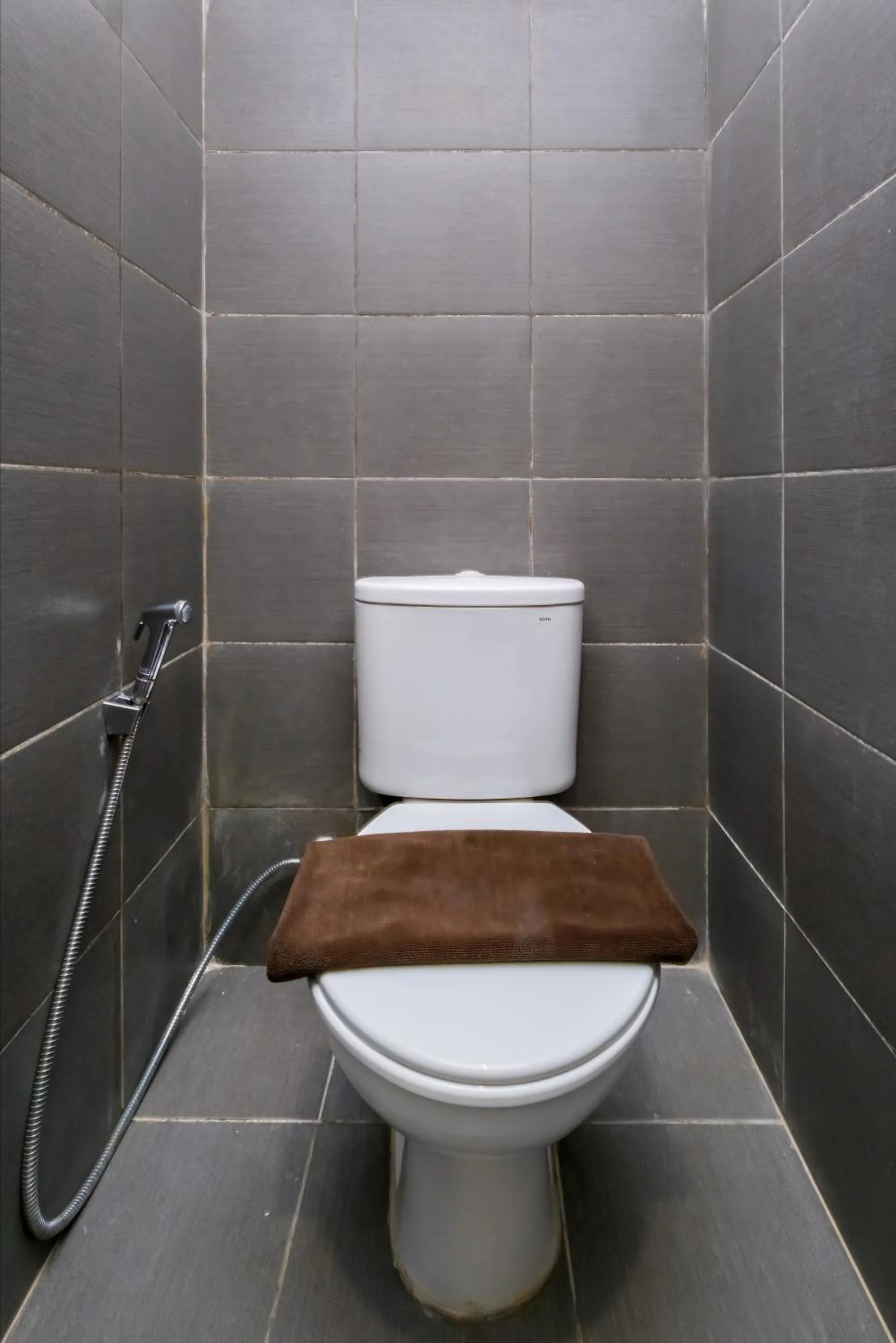 Bathroom in Omni Rooms by Sinergi