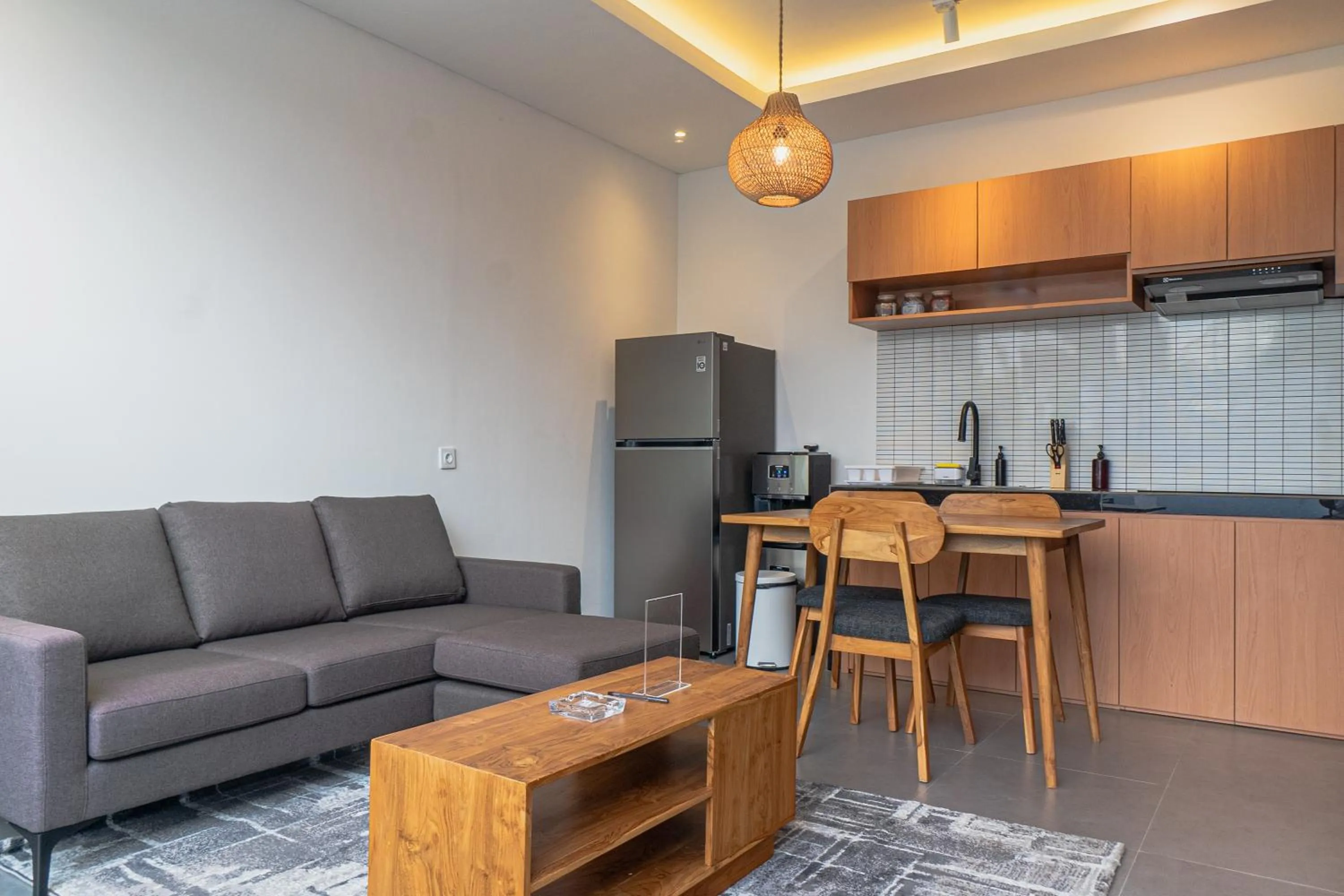 Kitchen or kitchenette in Cypress Villa