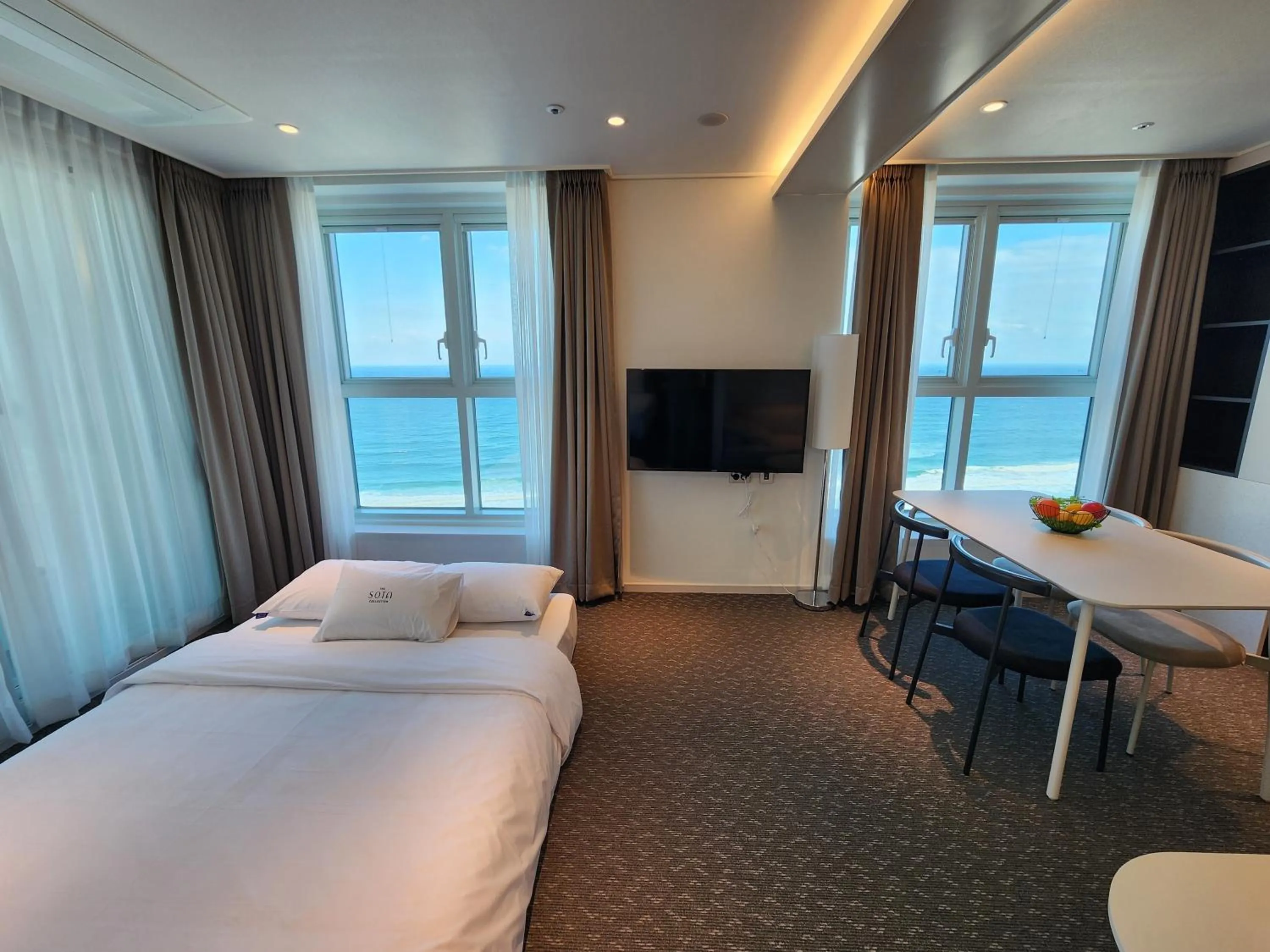 Bed in SOTA SUITE Yangyang Granbay