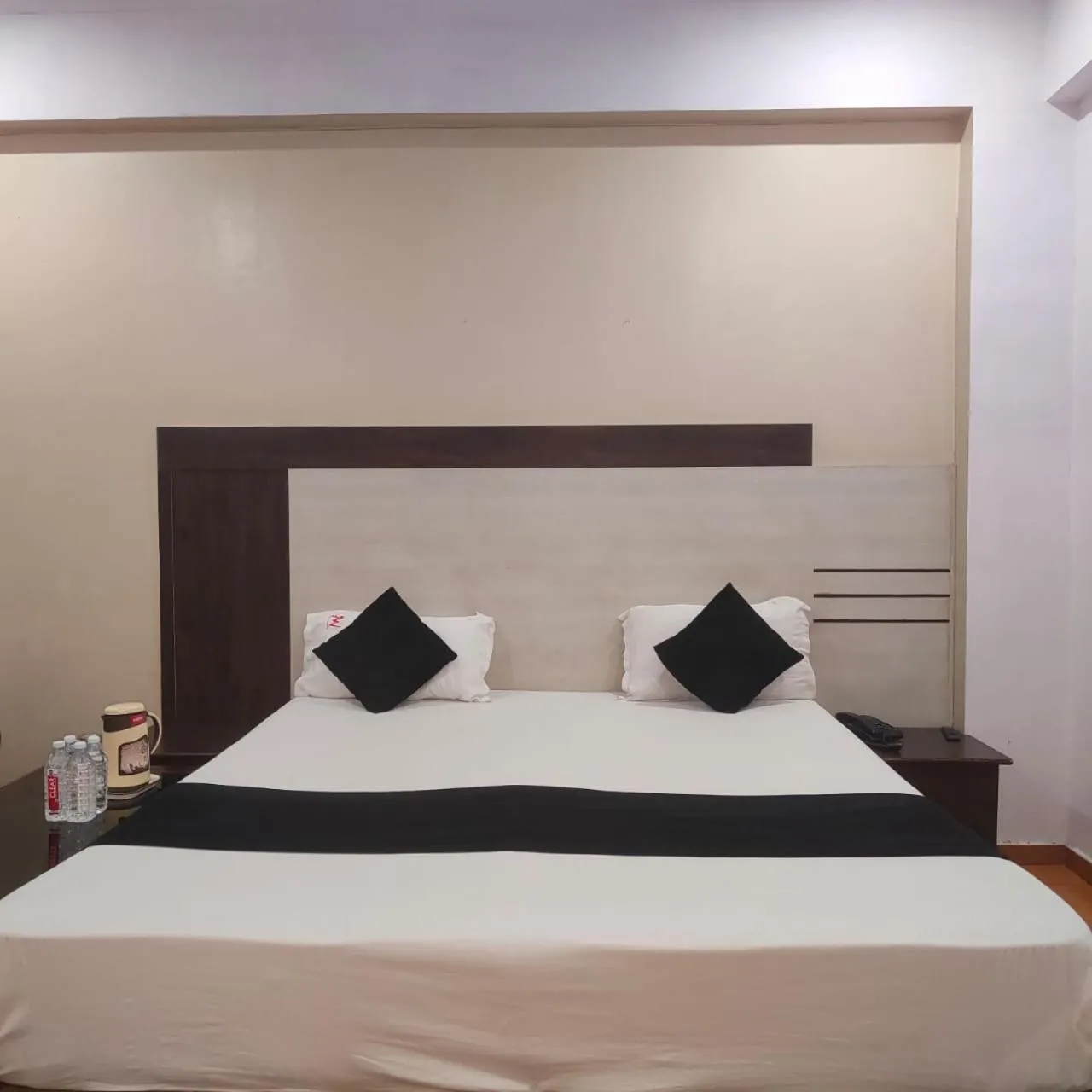Bedroom, Bed in Mansarover Hotel & Banquets