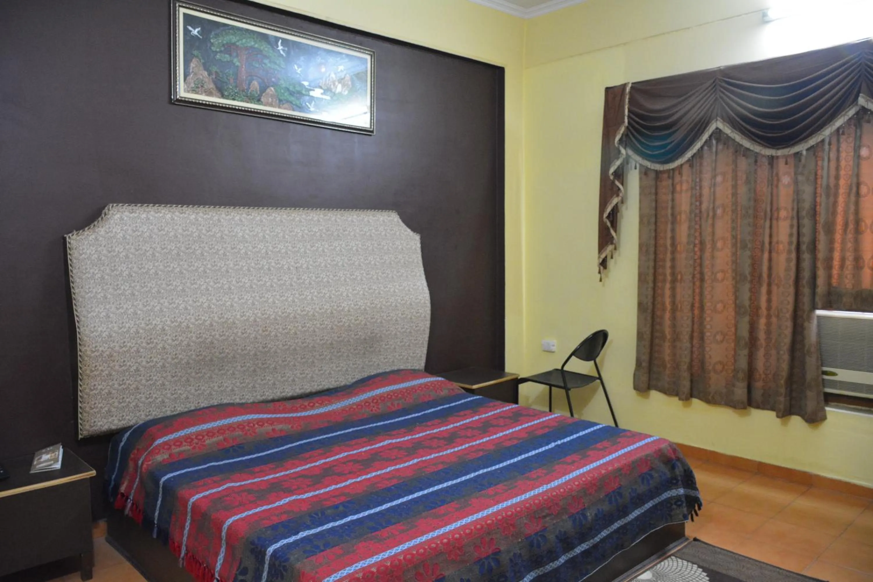 Bed in Mansarover Hotel & Banquets