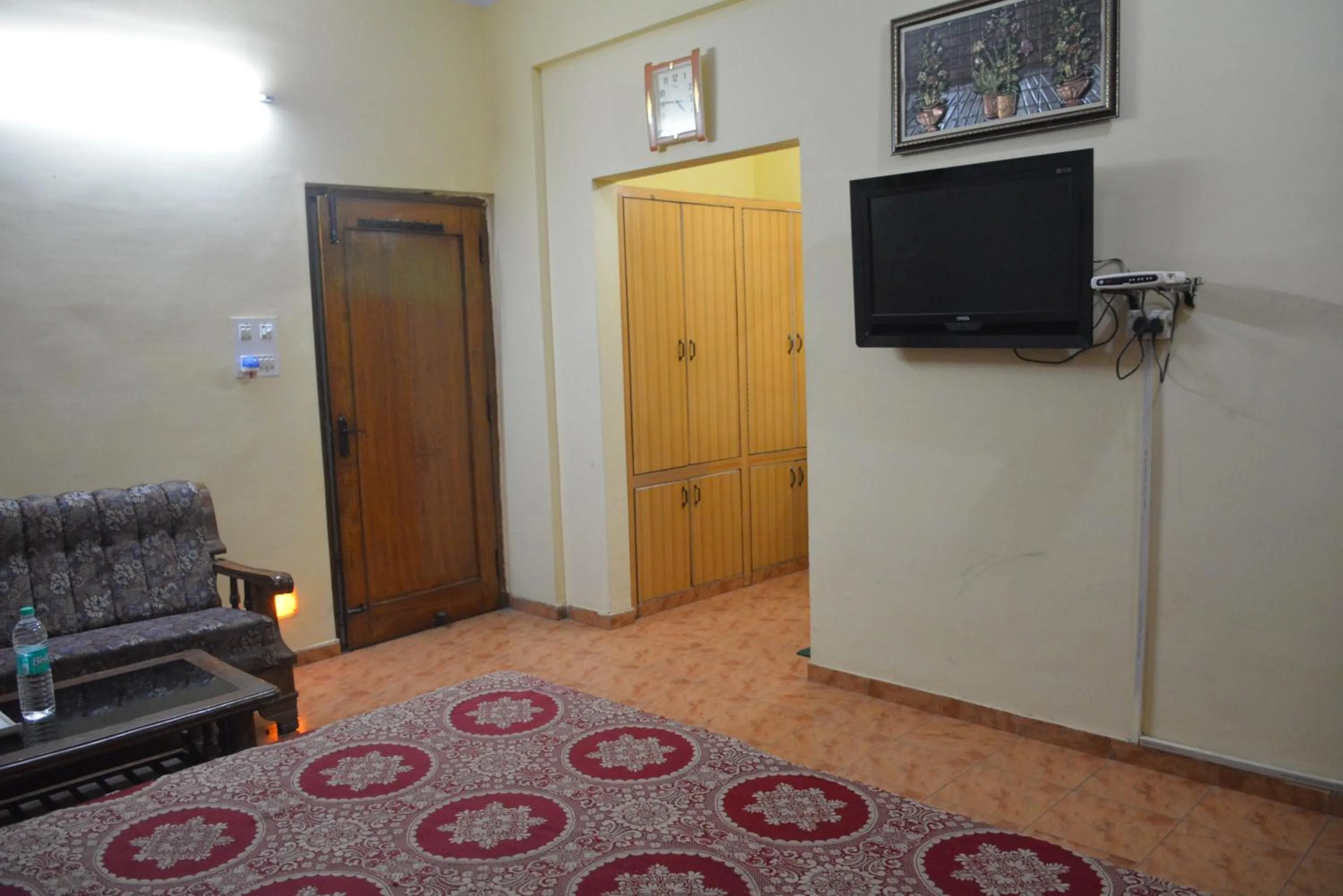 Mansarover Hotel & Banquets