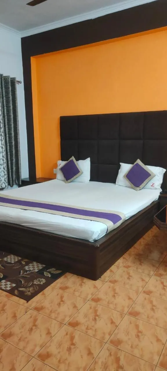 Bed in Mansarover Hotel & Banquets