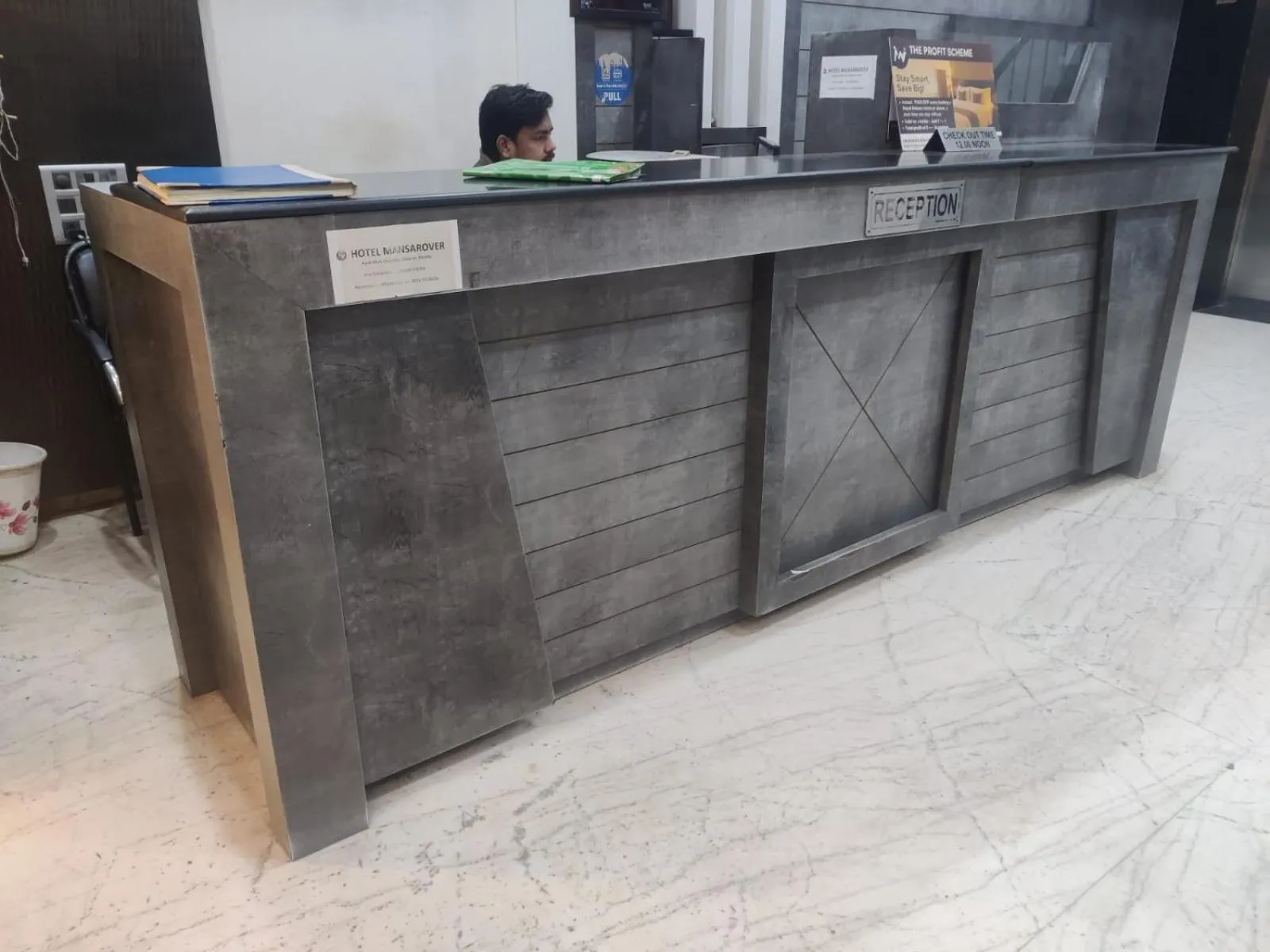 Mansarover Hotel & Banquets