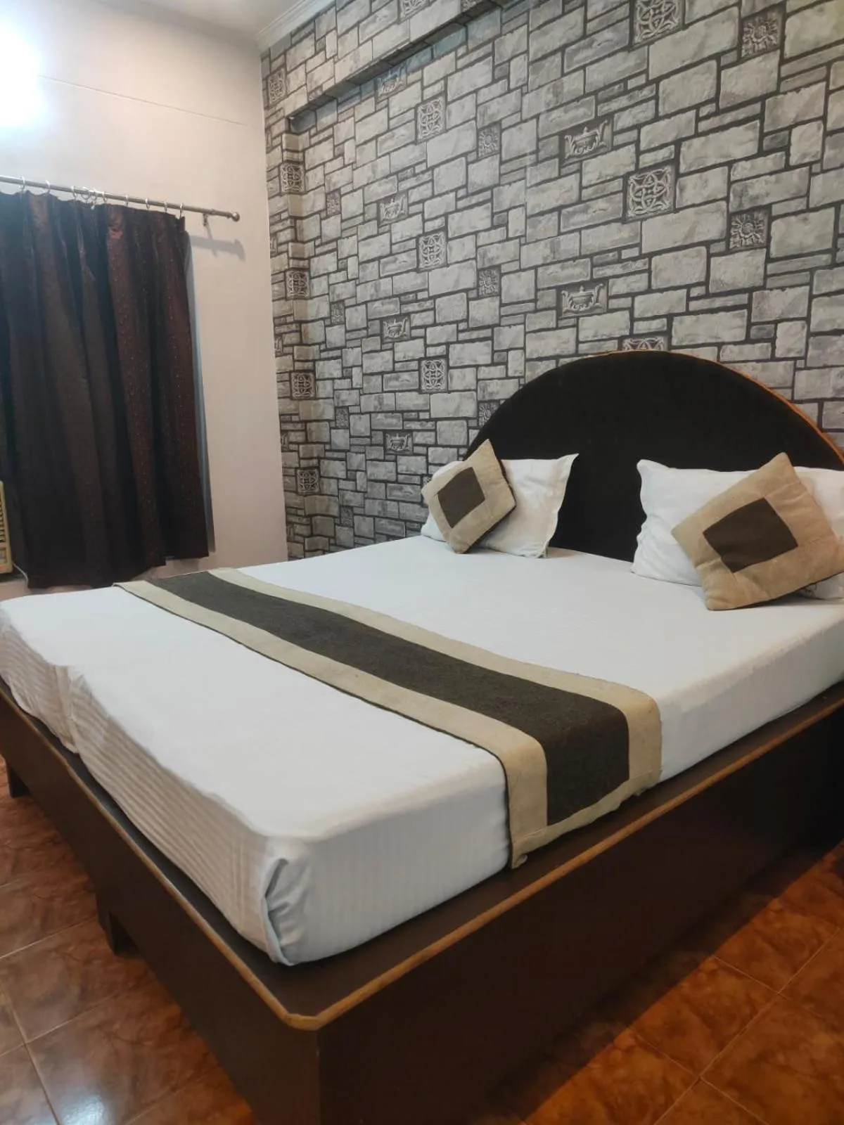 Bed in Mansarover Hotel & Banquets