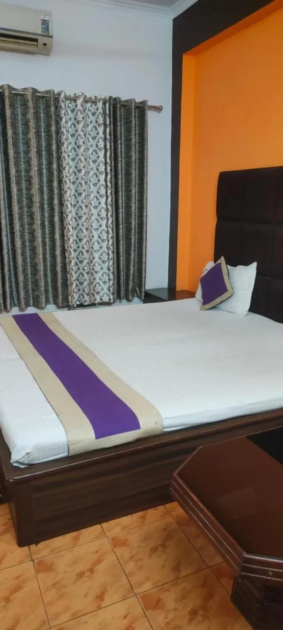 Bed in Mansarover Hotel & Banquets