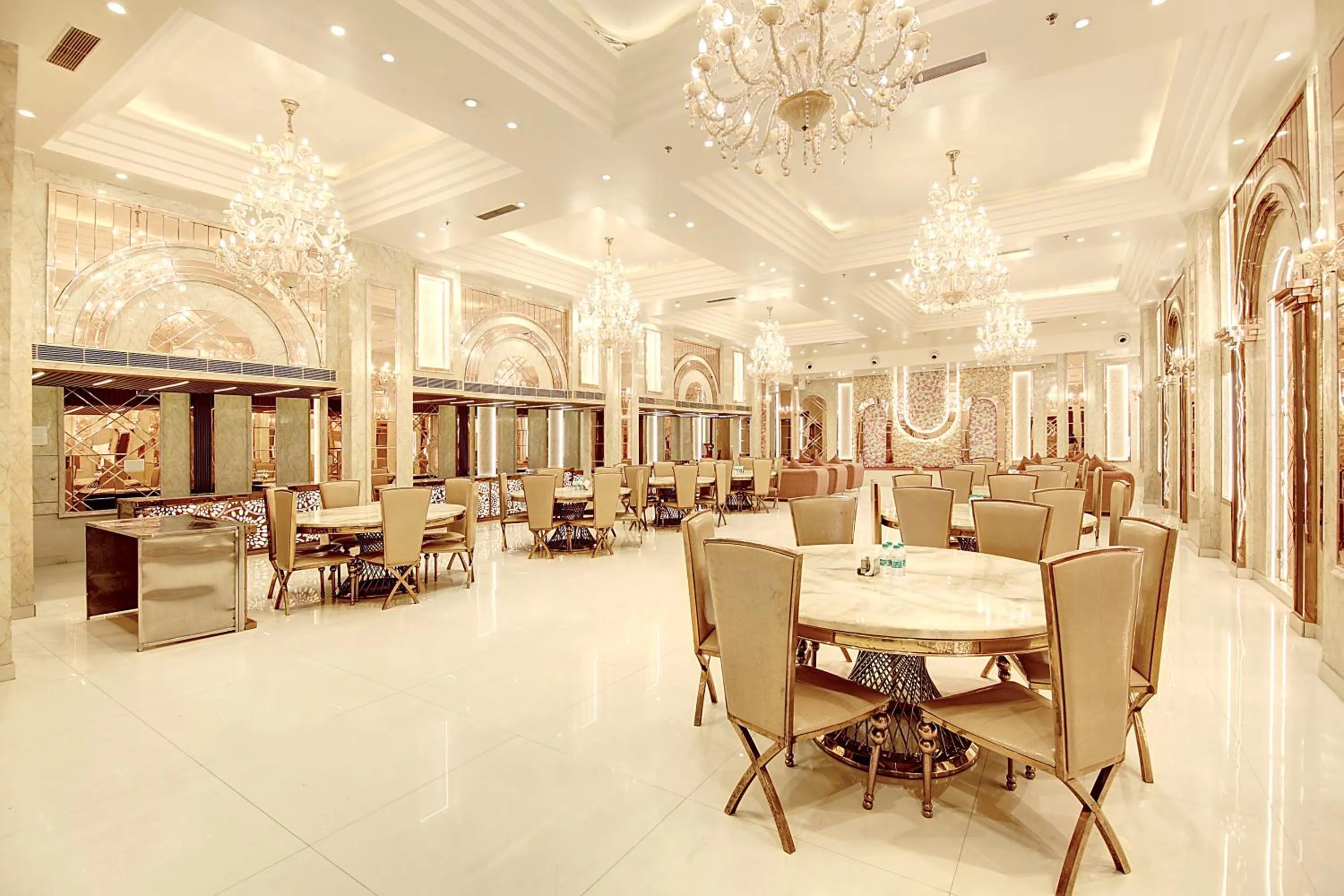 Banquet/Function facilities in Marks Hotel & Banquet