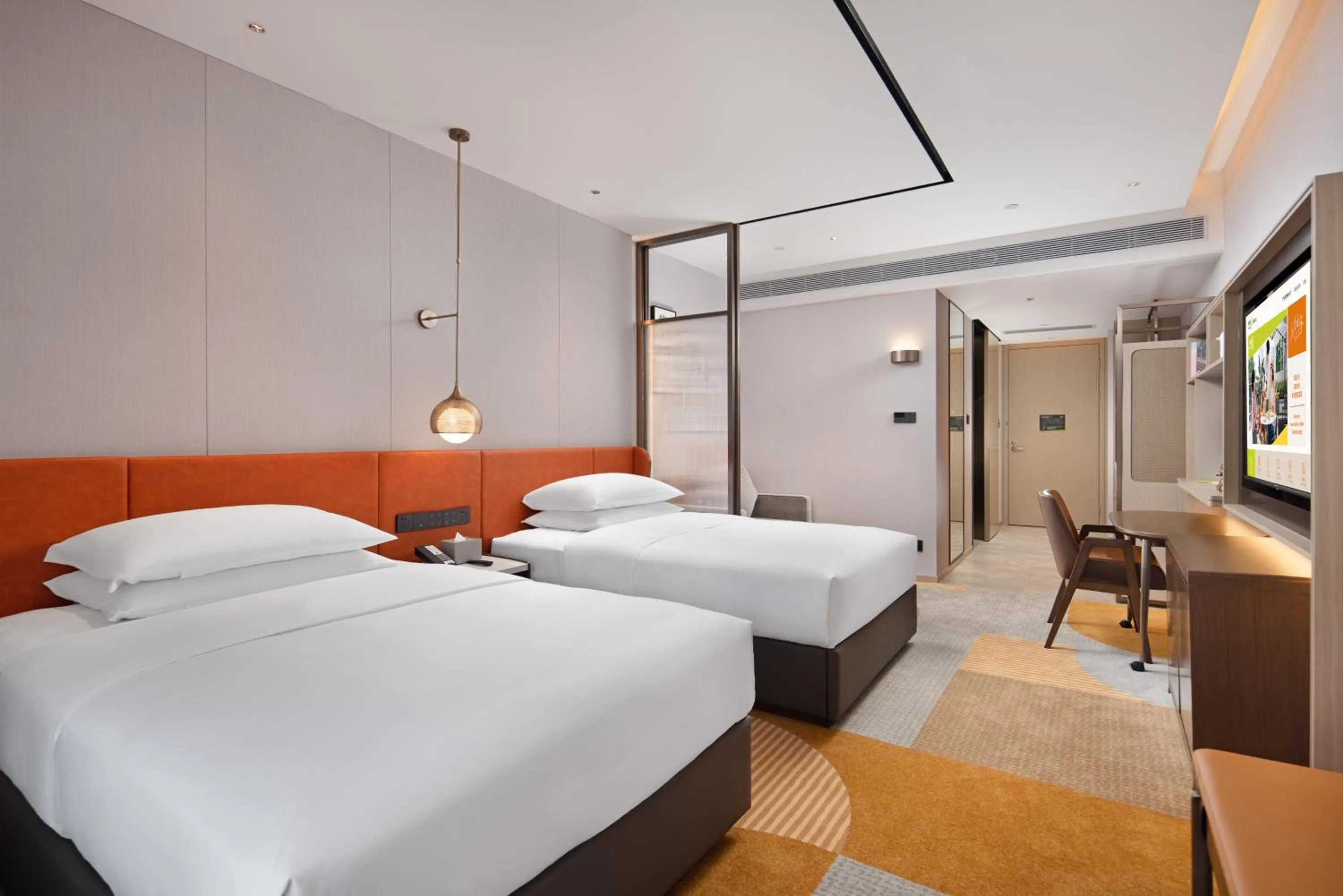 Bed in Home2 Suite by Hilton Guiyang Nanming Jiaxiu