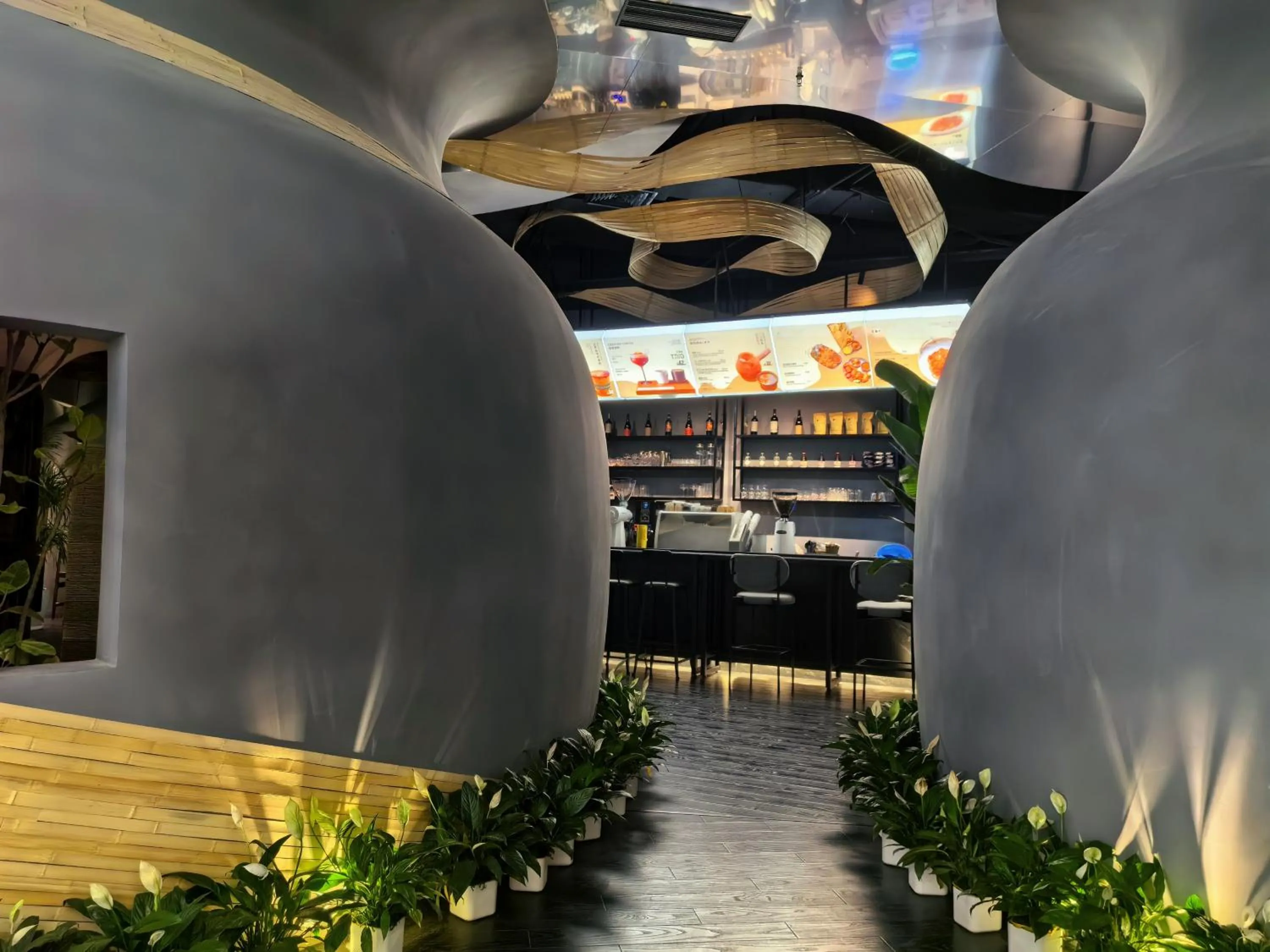 Lounge or bar in Home2 Suite by Hilton Guiyang Nanming Jiaxiu