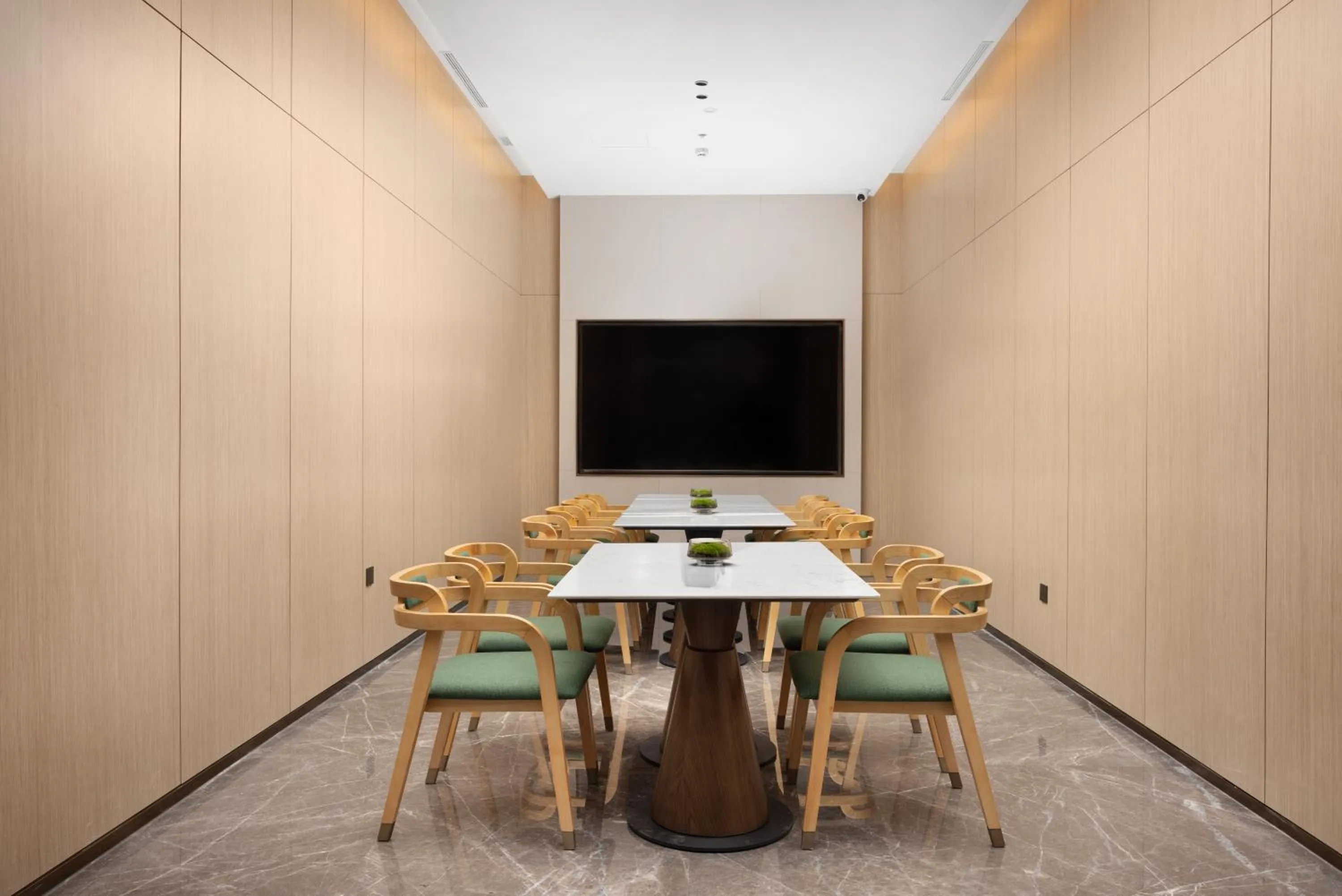 Communal lounge/ TV room in Home2 Suite by Hilton Guiyang Nanming Jiaxiu