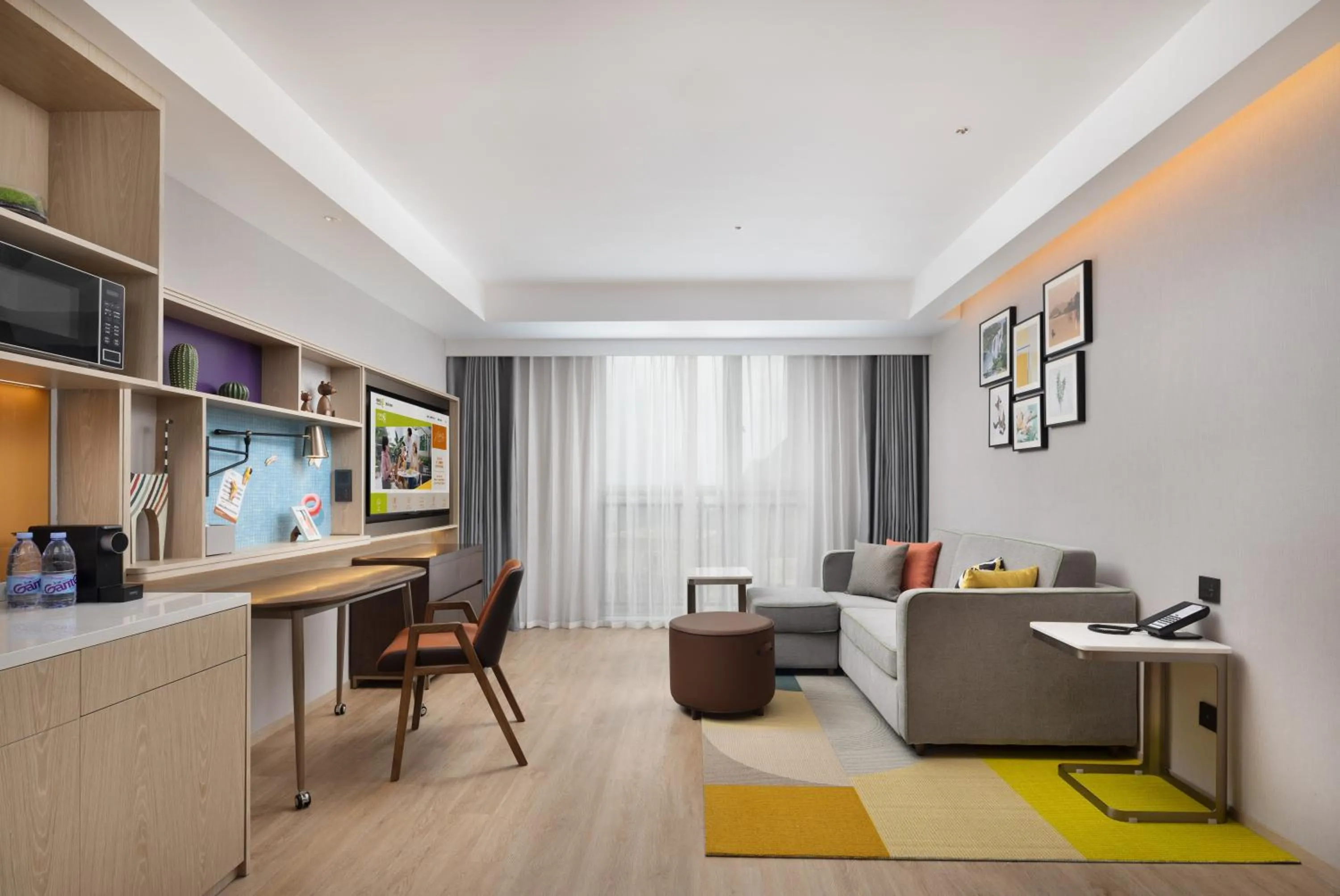 Living room in Home2 Suite by Hilton Guiyang Nanming Jiaxiu
