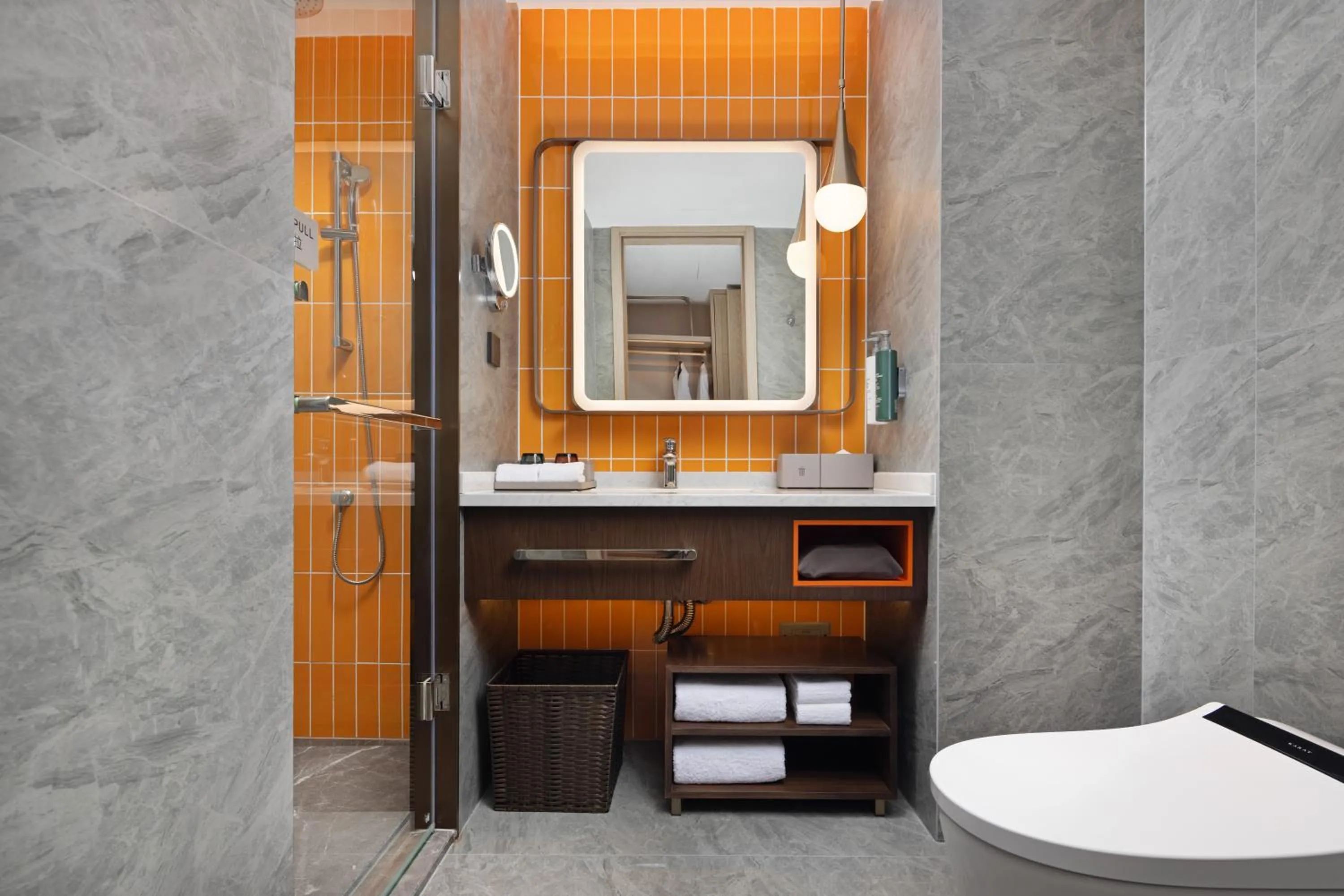 Toilet in Home2 Suite by Hilton Guiyang Nanming Jiaxiu