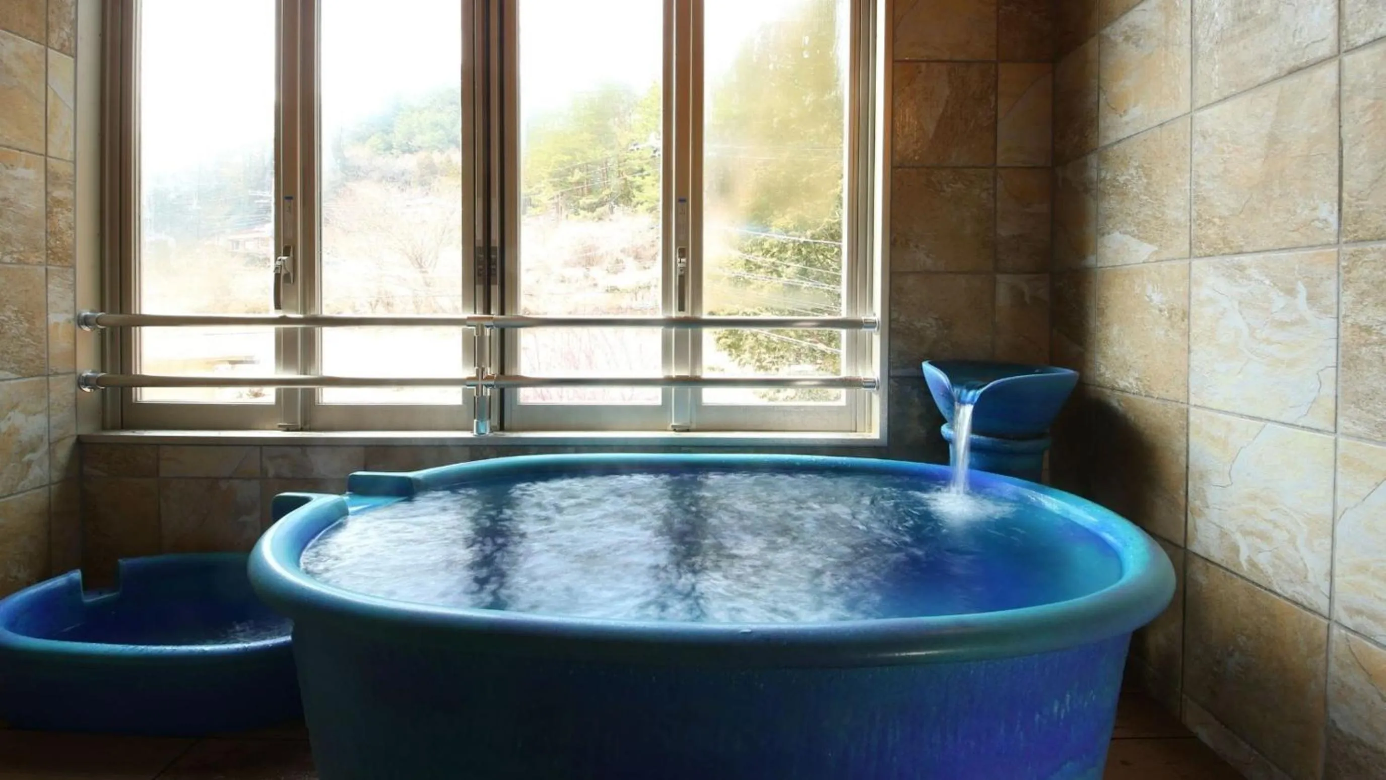 Bathroom in Ashiwada Hotel