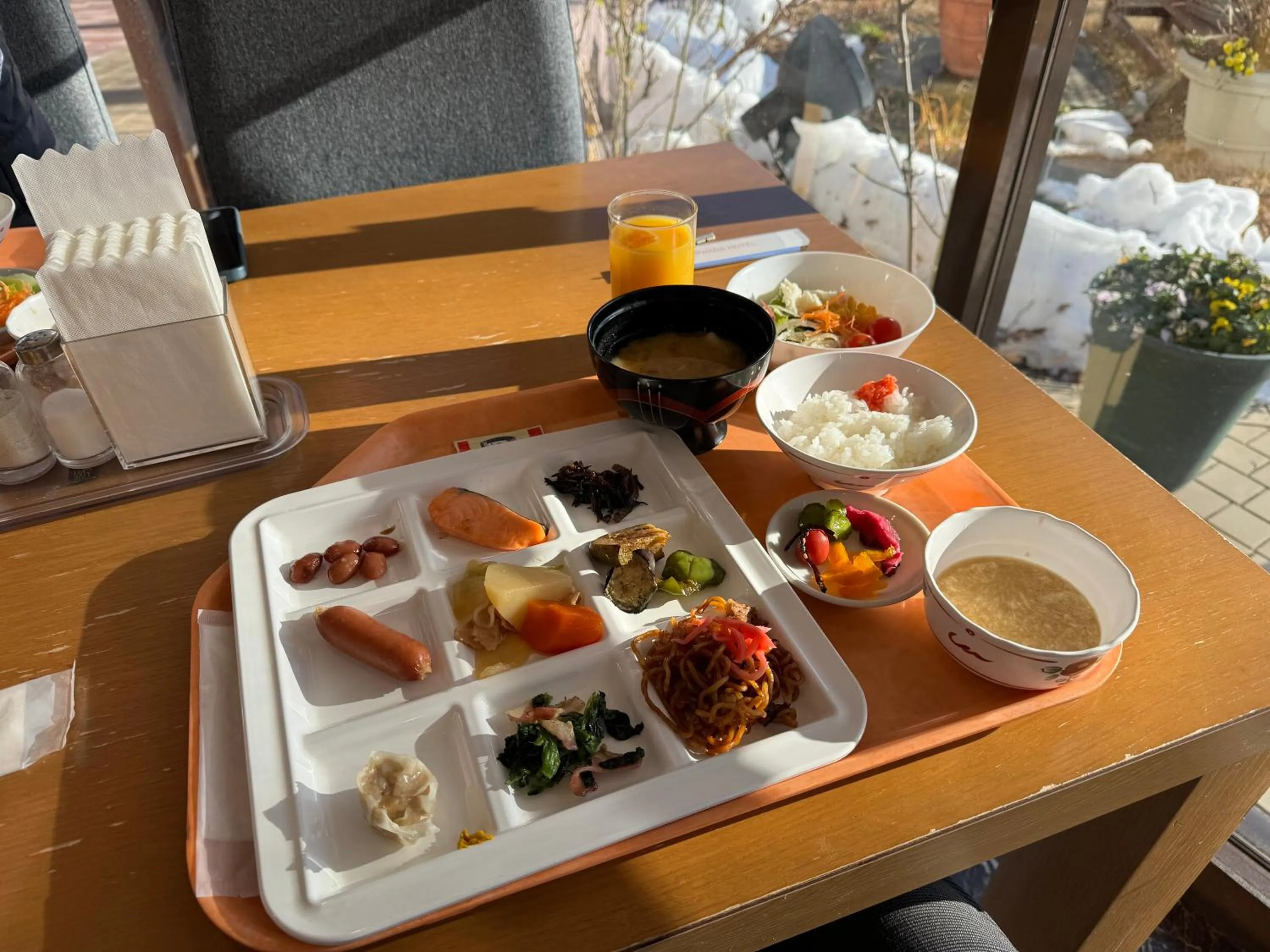 Food in Ashiwada Hotel